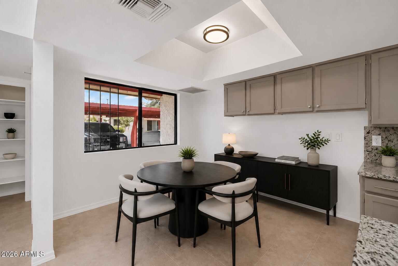 MISTWOOD CONDOMINIUMS - Residential