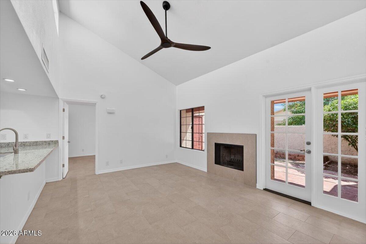 MISTWOOD CONDOMINIUMS - Residential