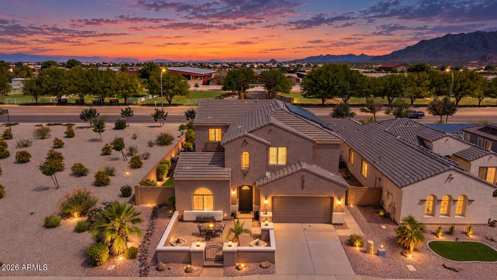 6905 S Sapphire Way