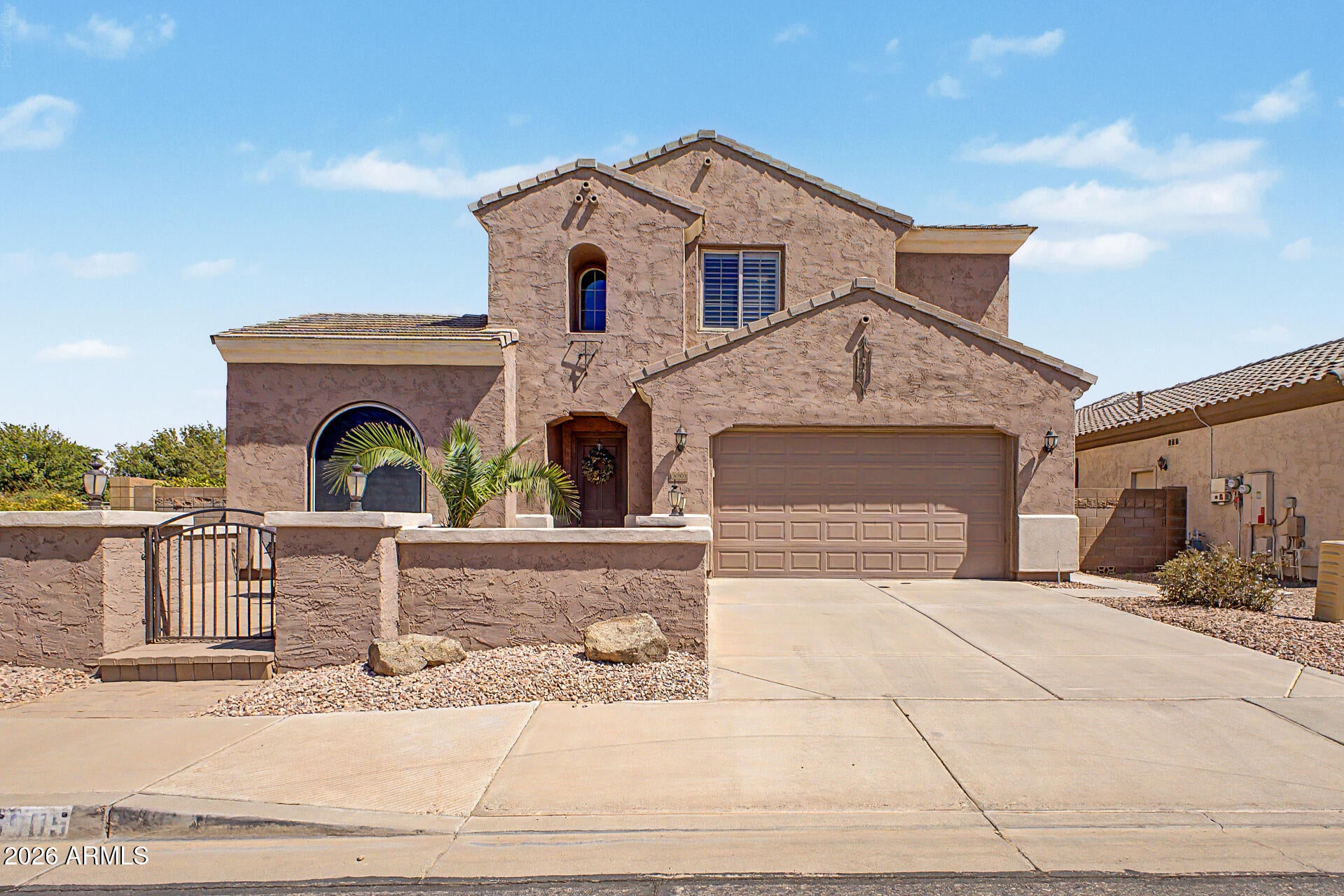 6905 S Sapphire Way