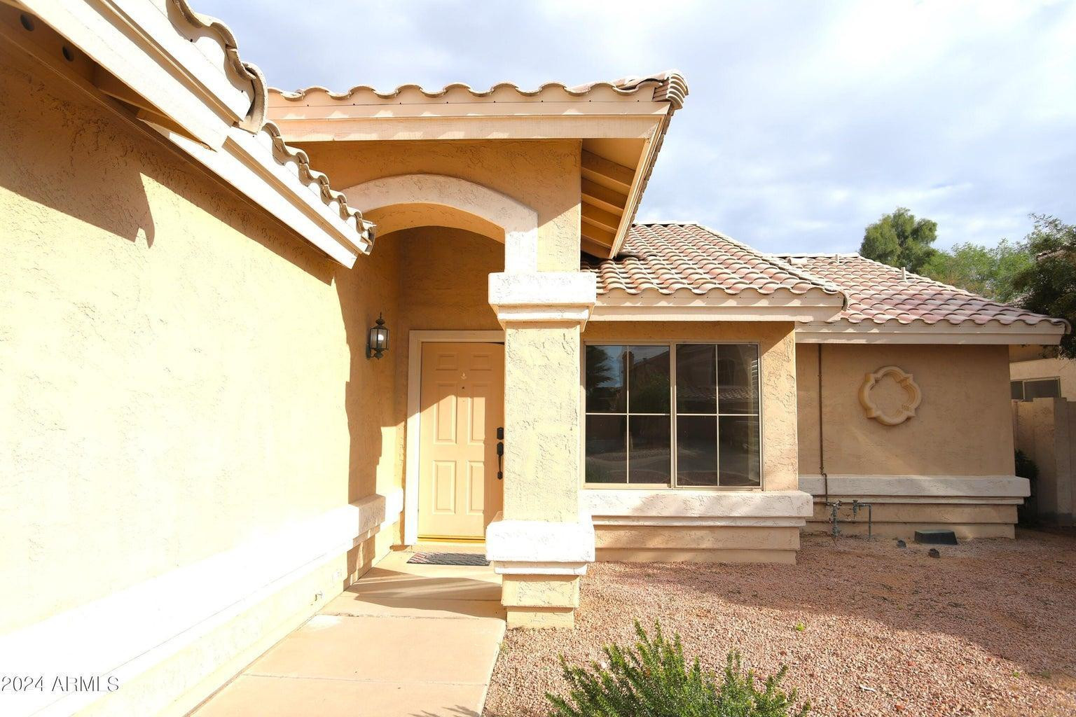 1130 W Raven Drive