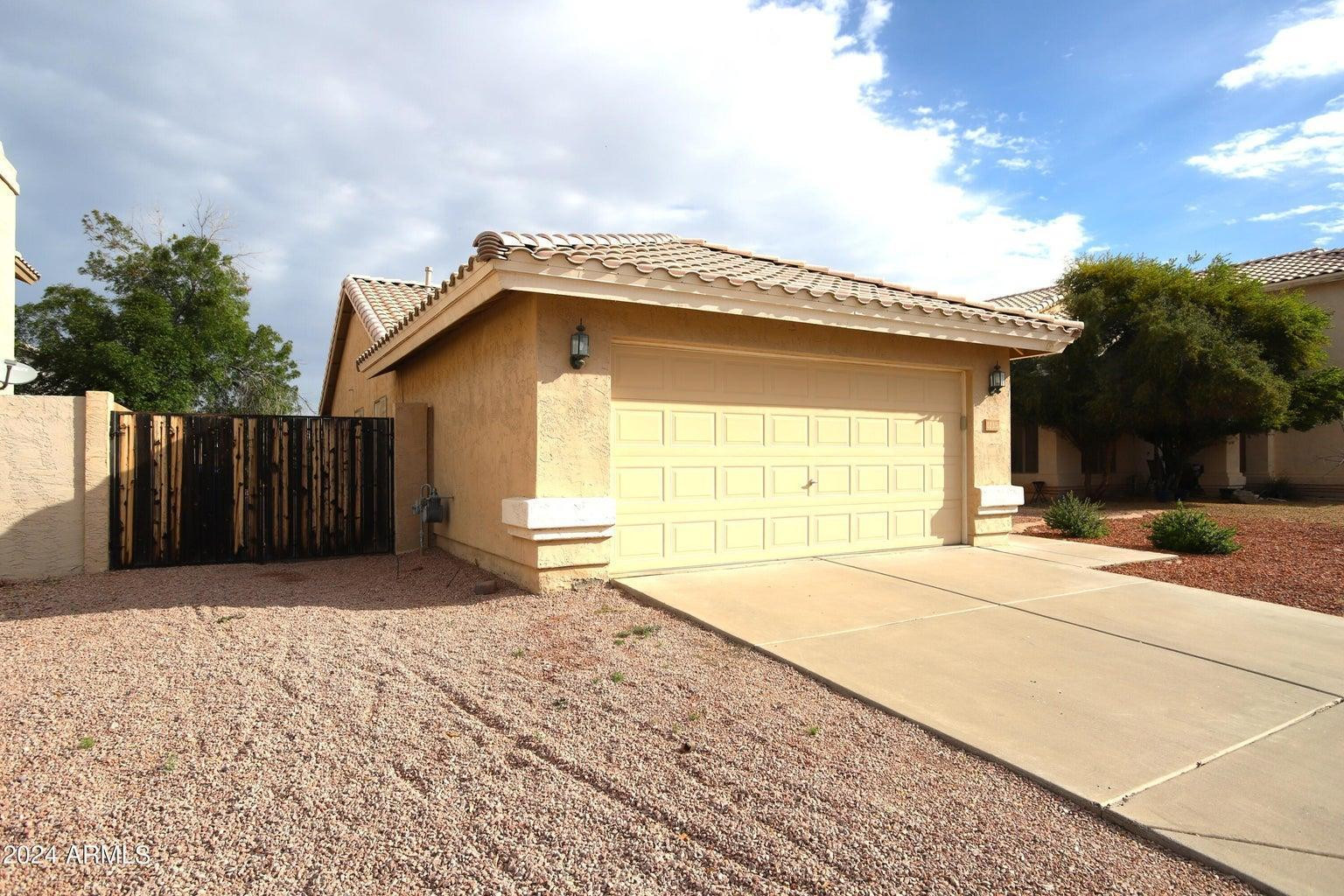 1130 W Raven Drive