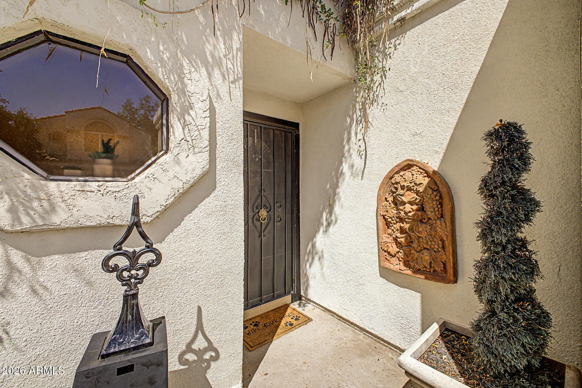 2334 E GELDING Drive