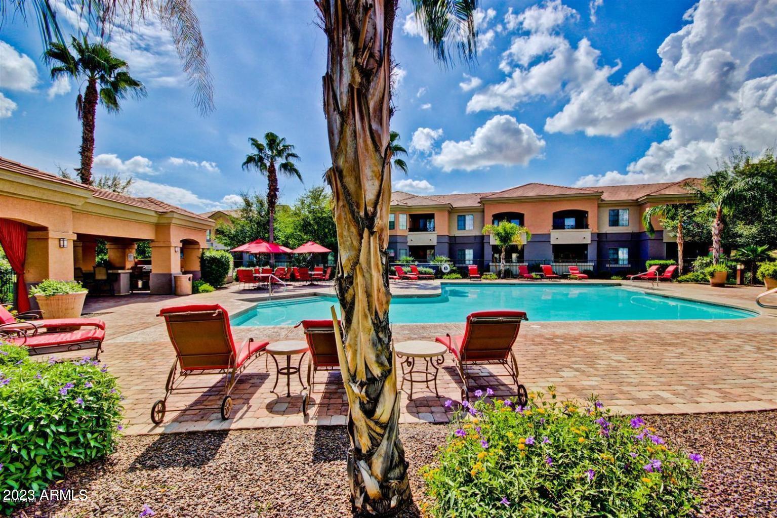 1941 S Pierpont -- 2086