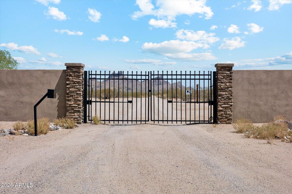 Photo of 123 W Aries Drive #-, Eloy, AZ 85131 (MLS # 6968059)