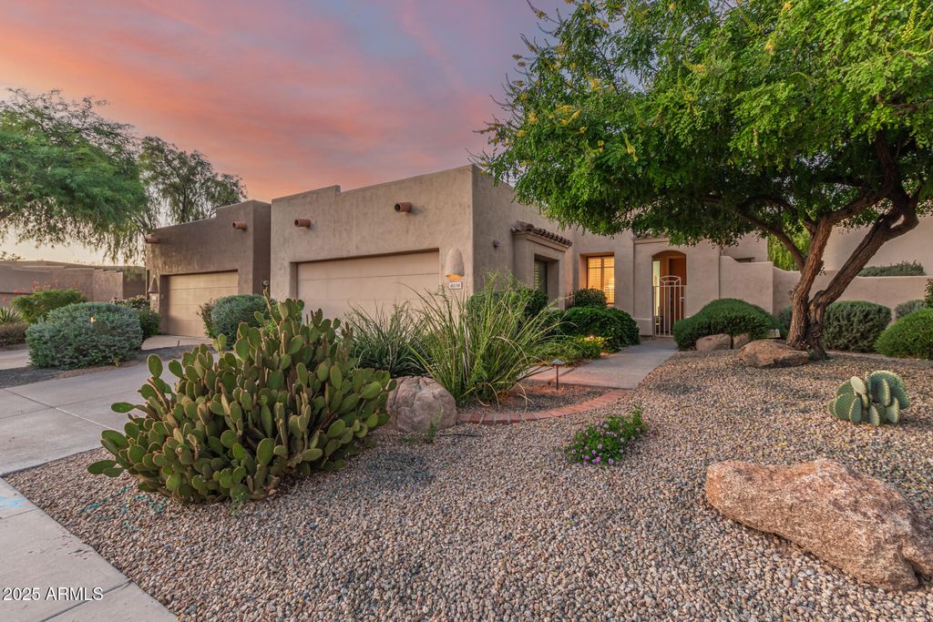 Photo of 8338 E Joshua Tree Lane, Scottsdale, AZ 85250 (MLS # 6943583)