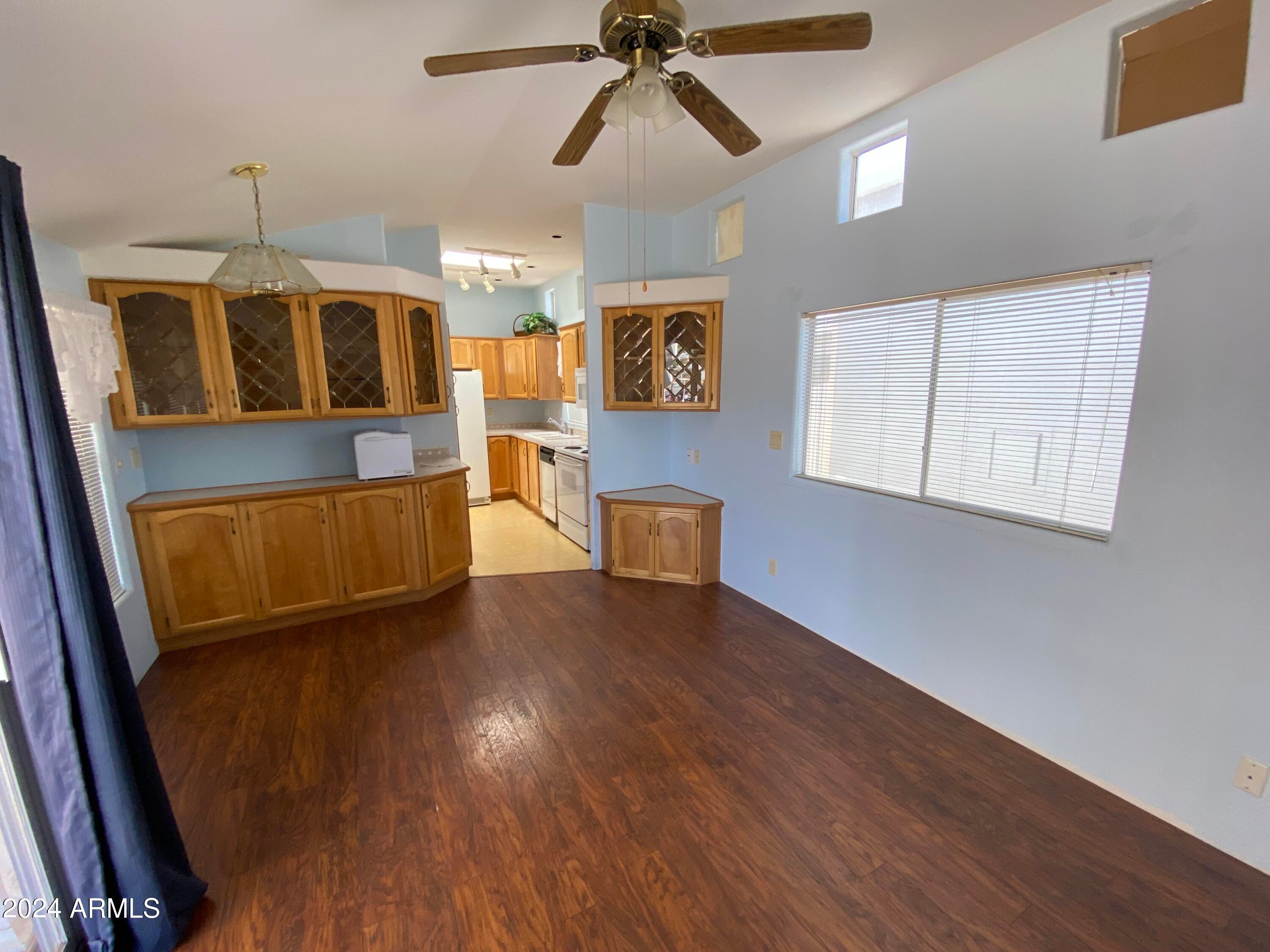 17200 W BELL Road 1476