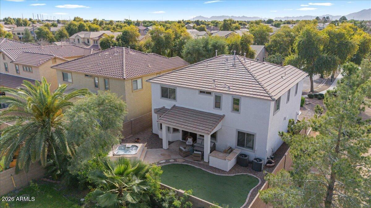 3622 E BRIDGEPORT Parkway