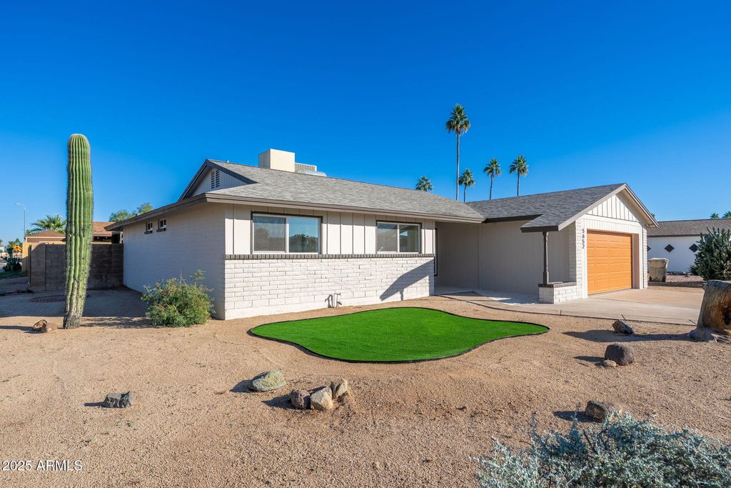 Photo of 5652 W Brown Street, Glendale, AZ 85302 (MLS # 6956461)