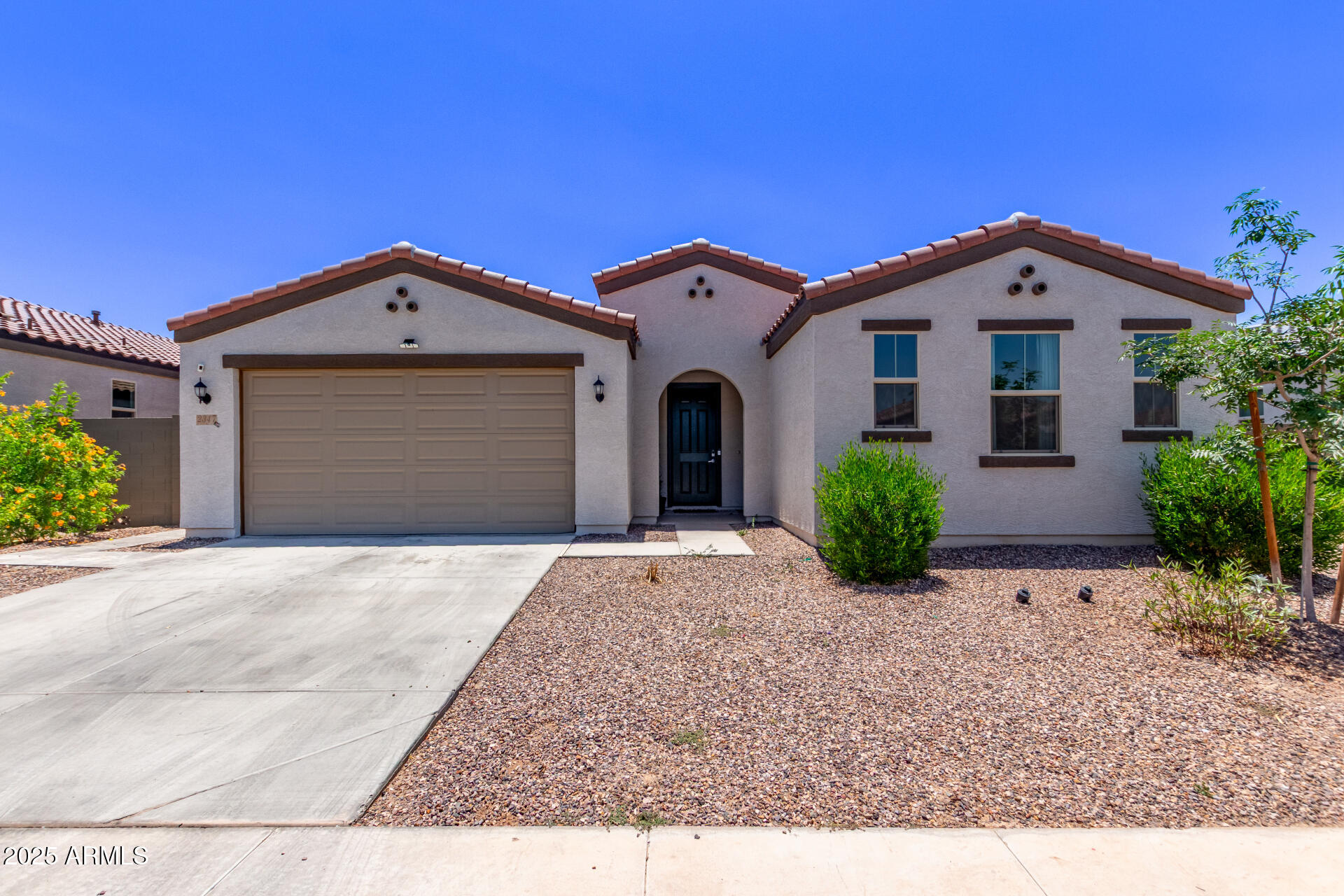 2347 W sunland Avenue