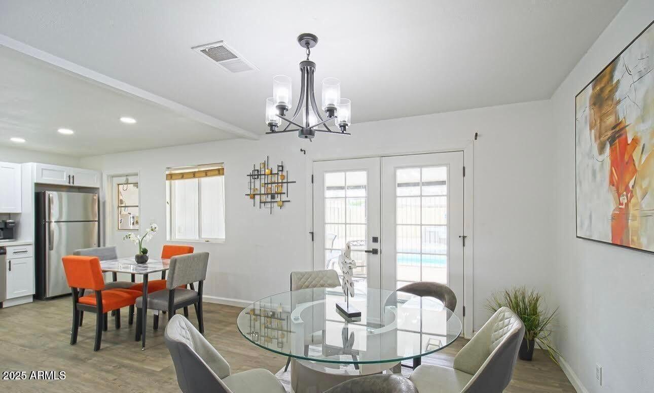 1323 W 10TH Place