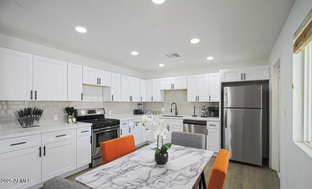 Photo of 1323 W 10th Place, Tempe, AZ 85281 (MLS # 6904680)