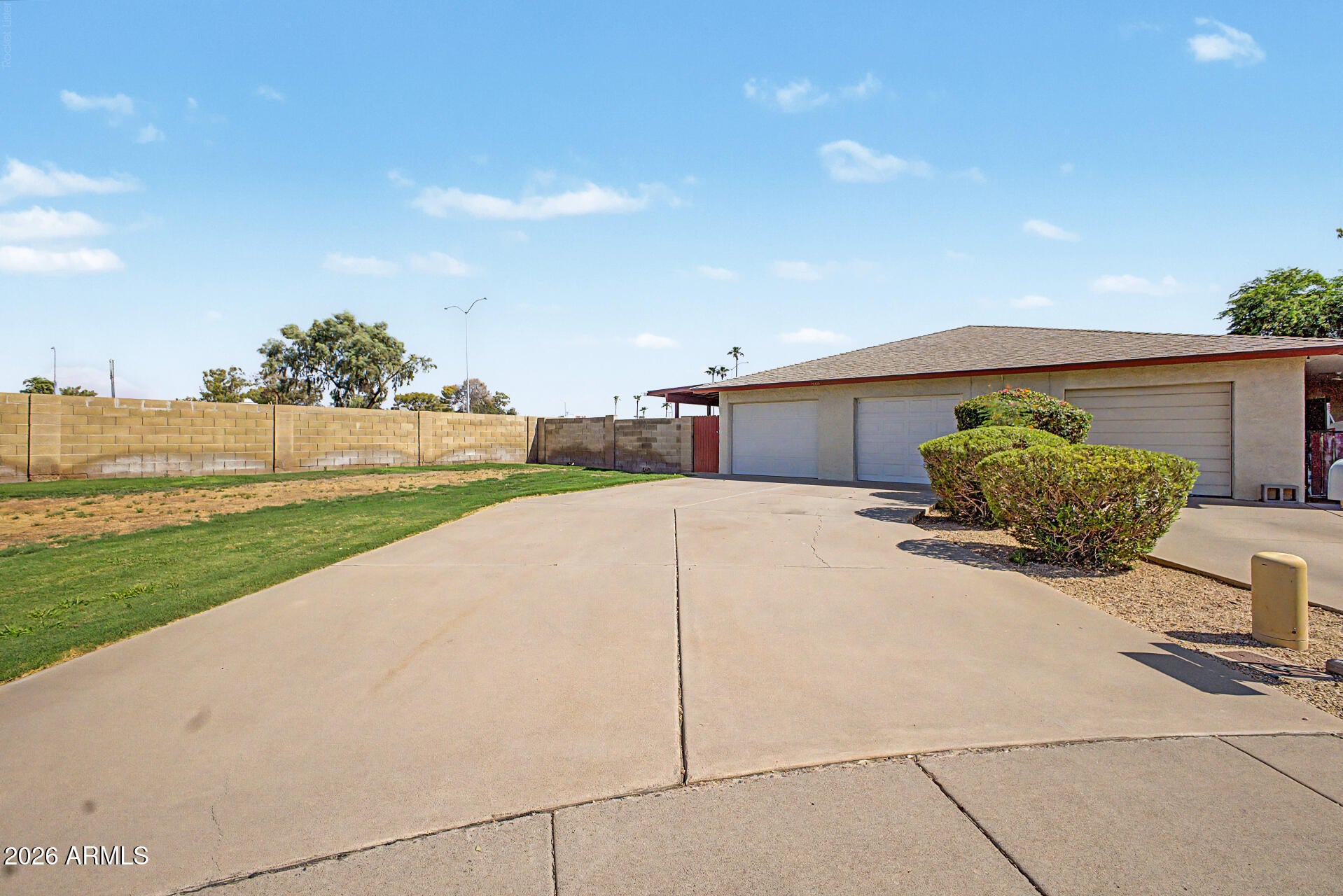 1965 E INVERNESS Circle