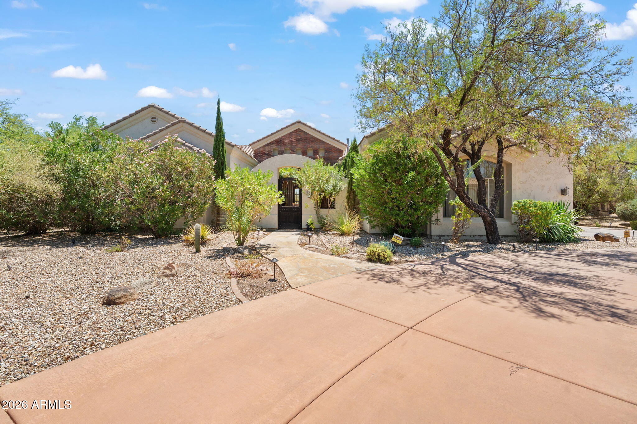 7999 E LA JUNTA Road