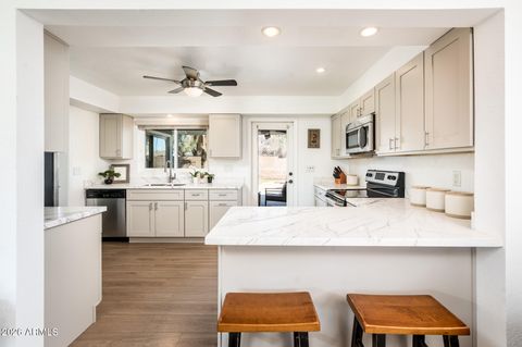 1726 W HAZELWOOD Street Phoenix AZ 85015