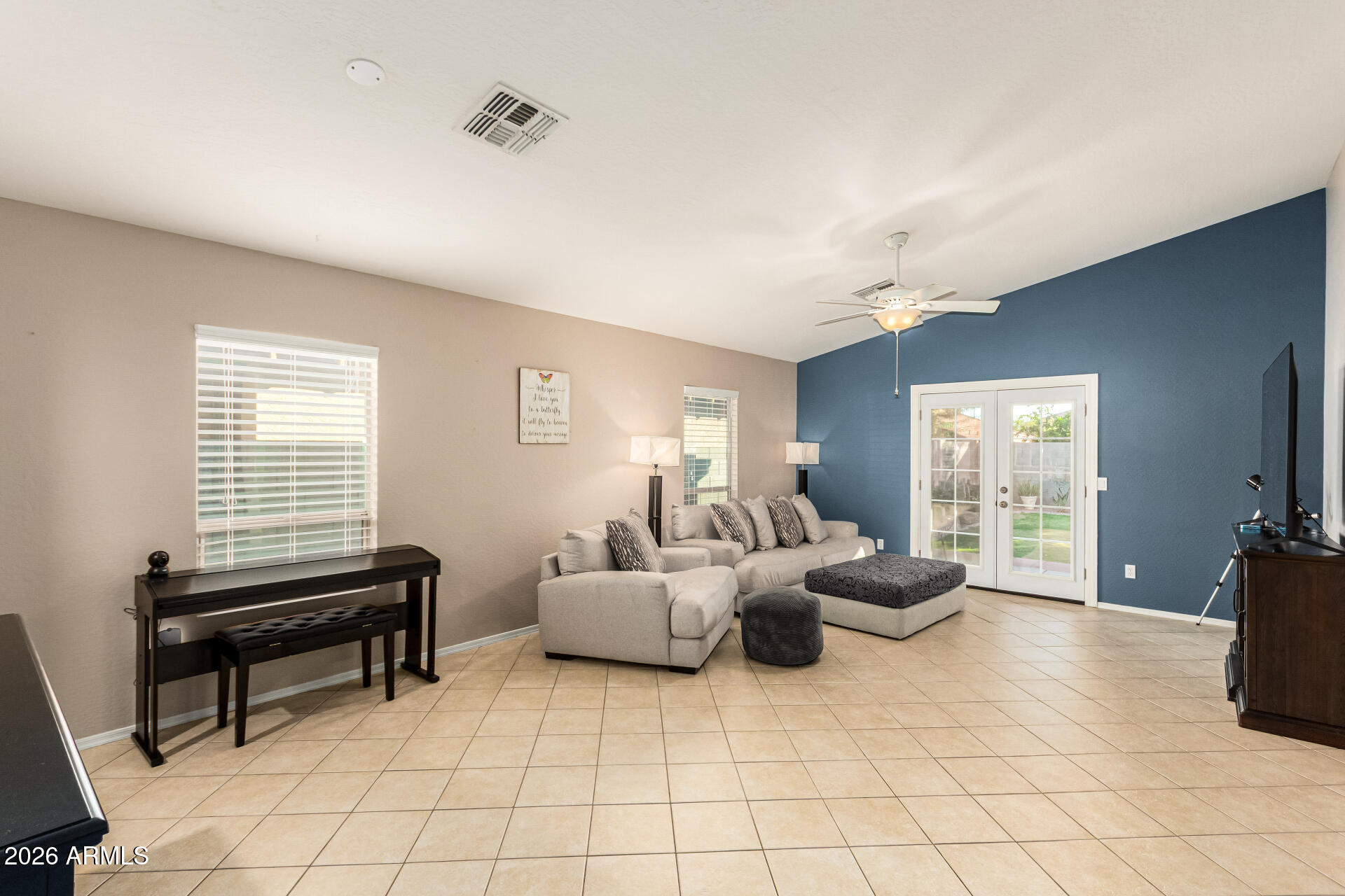 17765 W VENTURA Street