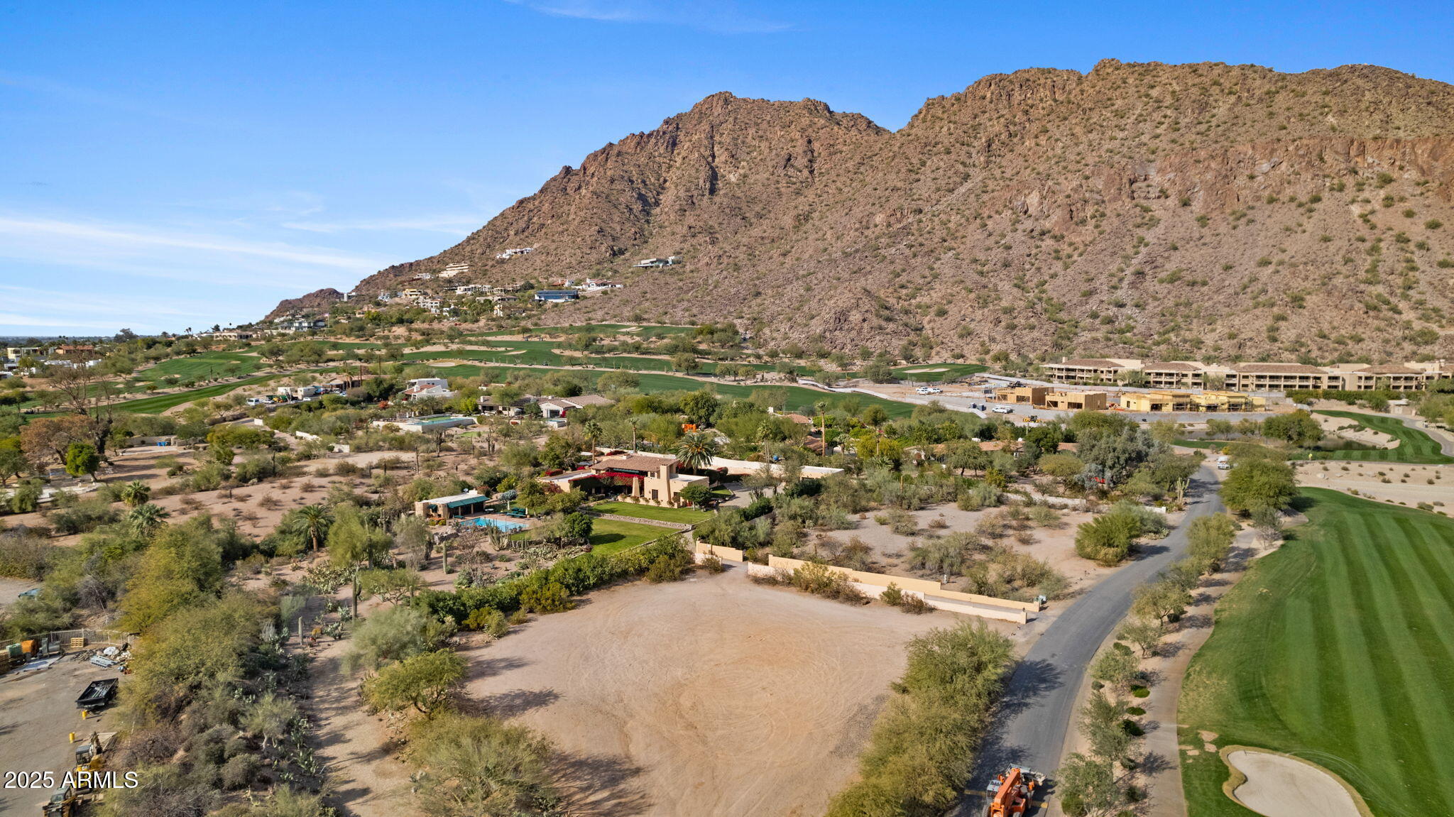 5923 E HELEN #4 Avenue -