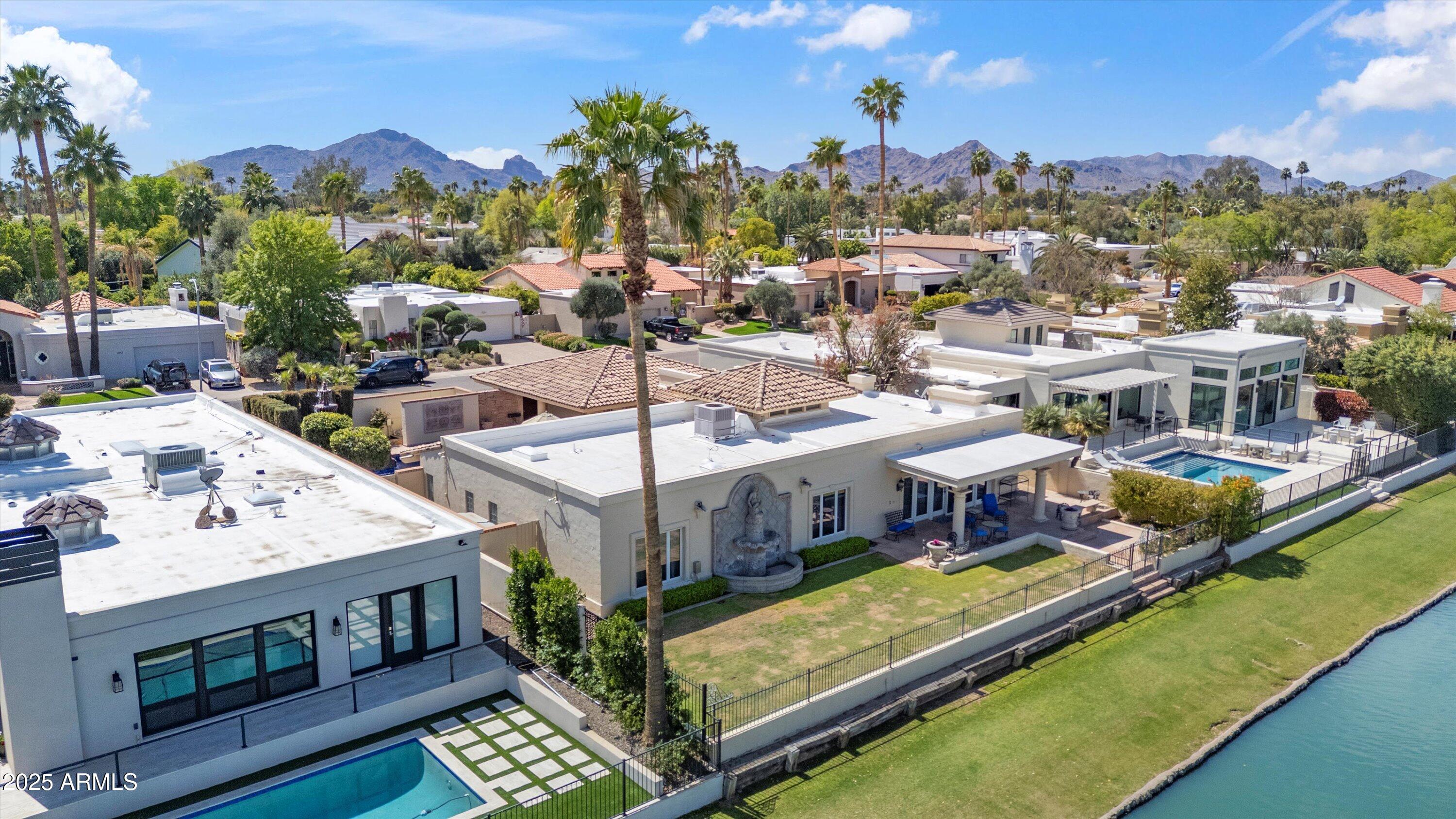 8156 E DEL CAPITAN Drive