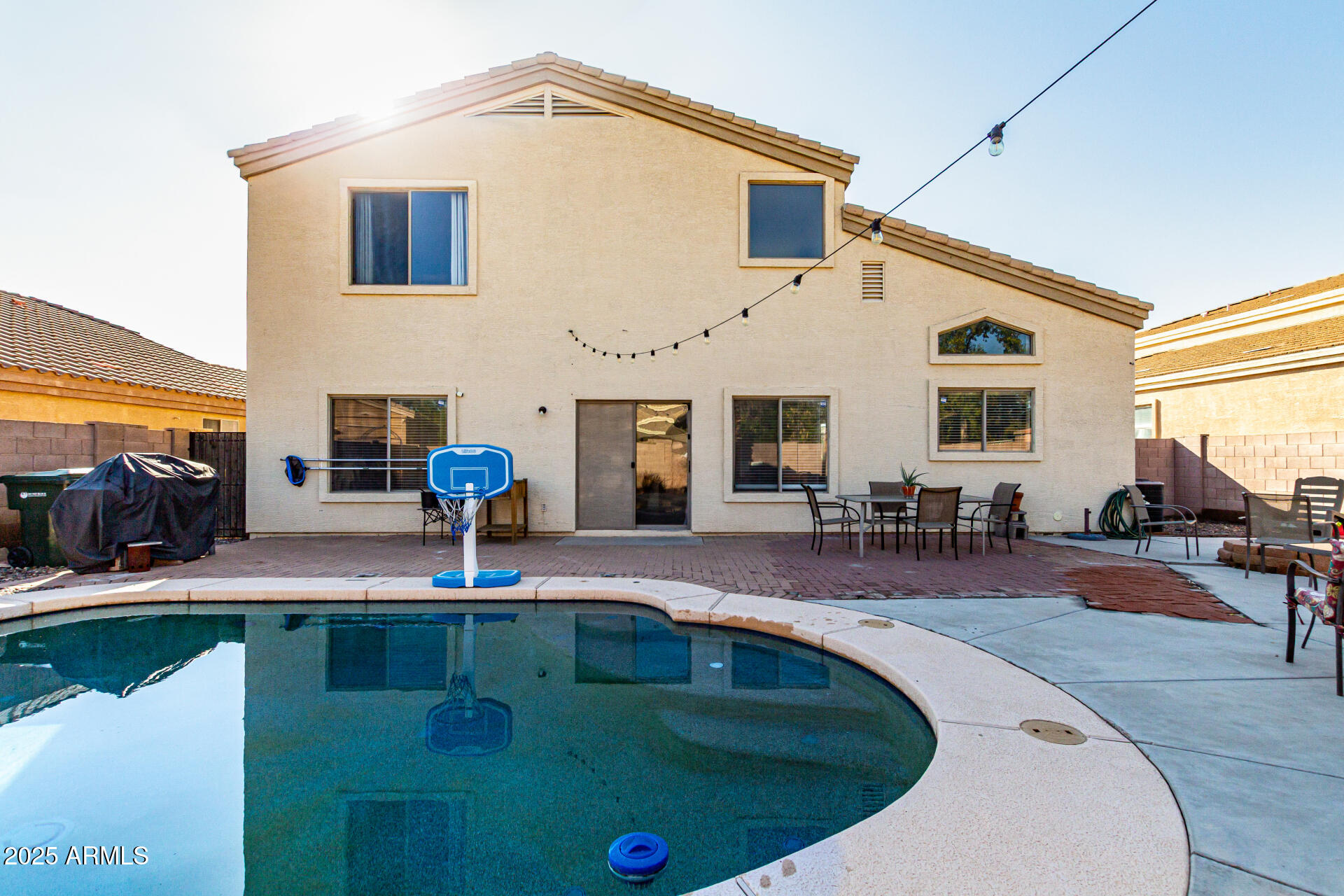 10536 W MAGNOLIA Street