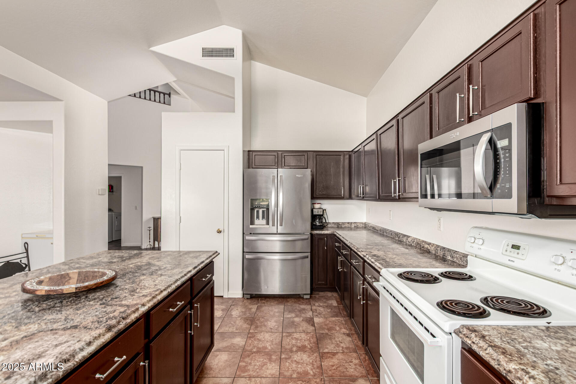 10536 W MAGNOLIA Street