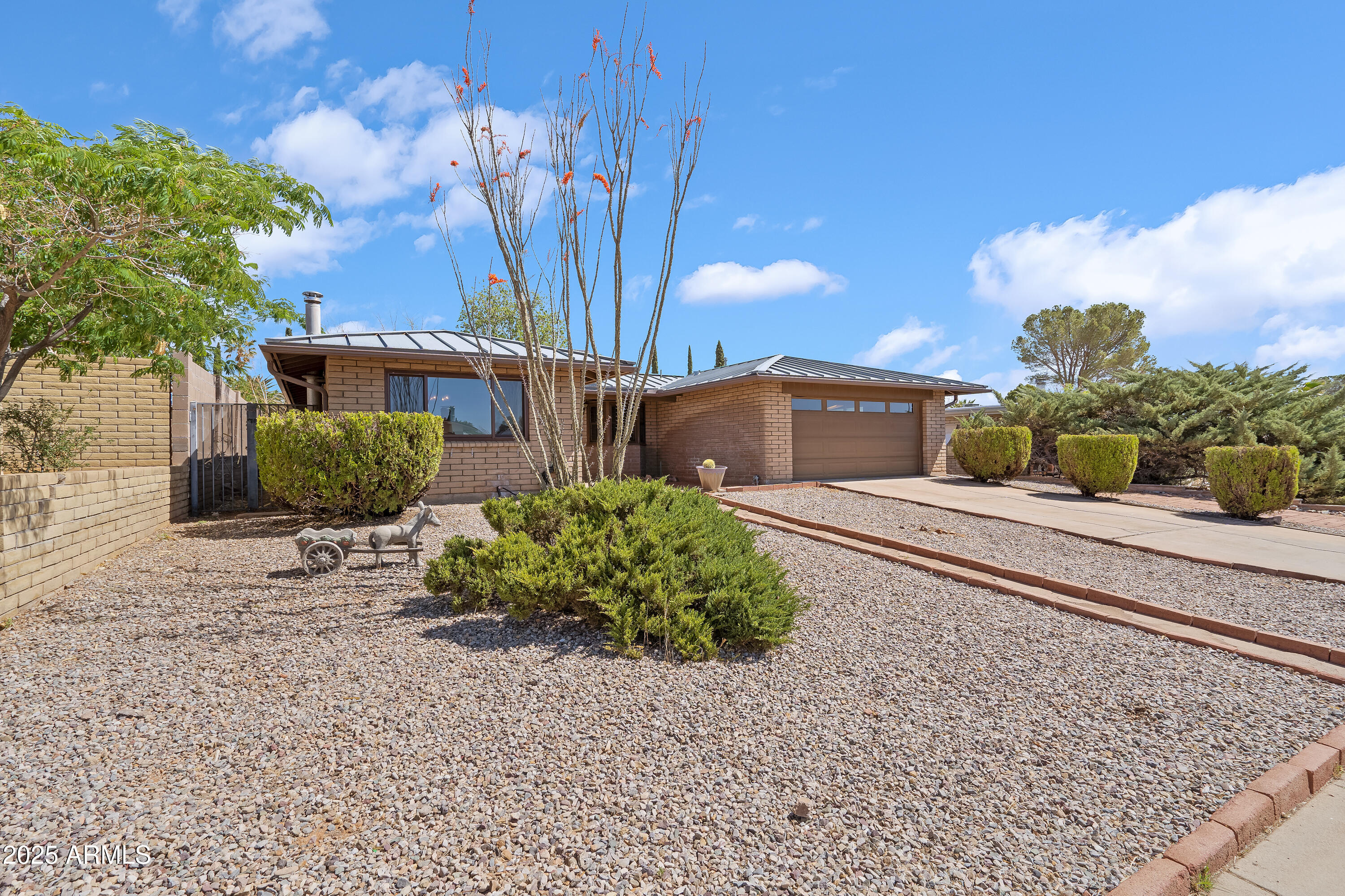 1140 MIMOSA Circle