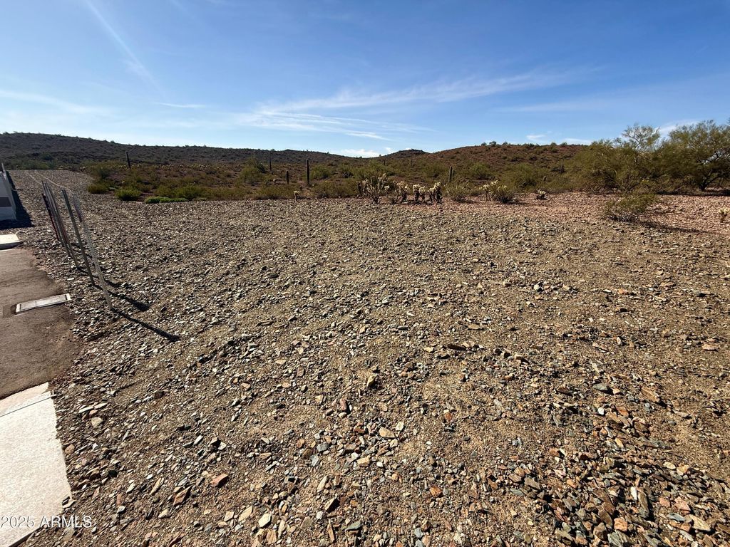 Photo of 139 W Blackstone Lane #-, Peoria, AZ 85383 (MLS # 6867322)