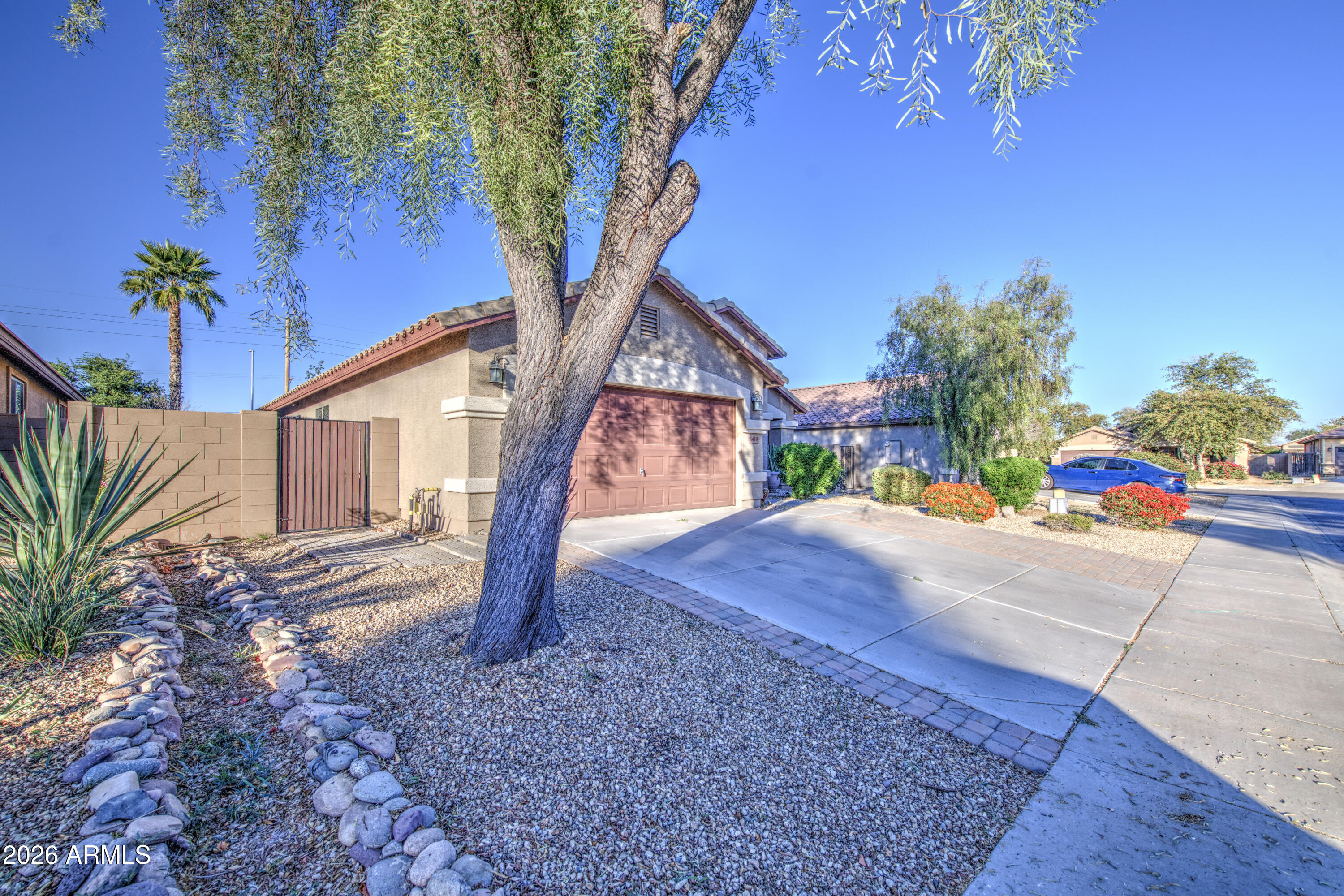 5410 W PLEASANT Lane