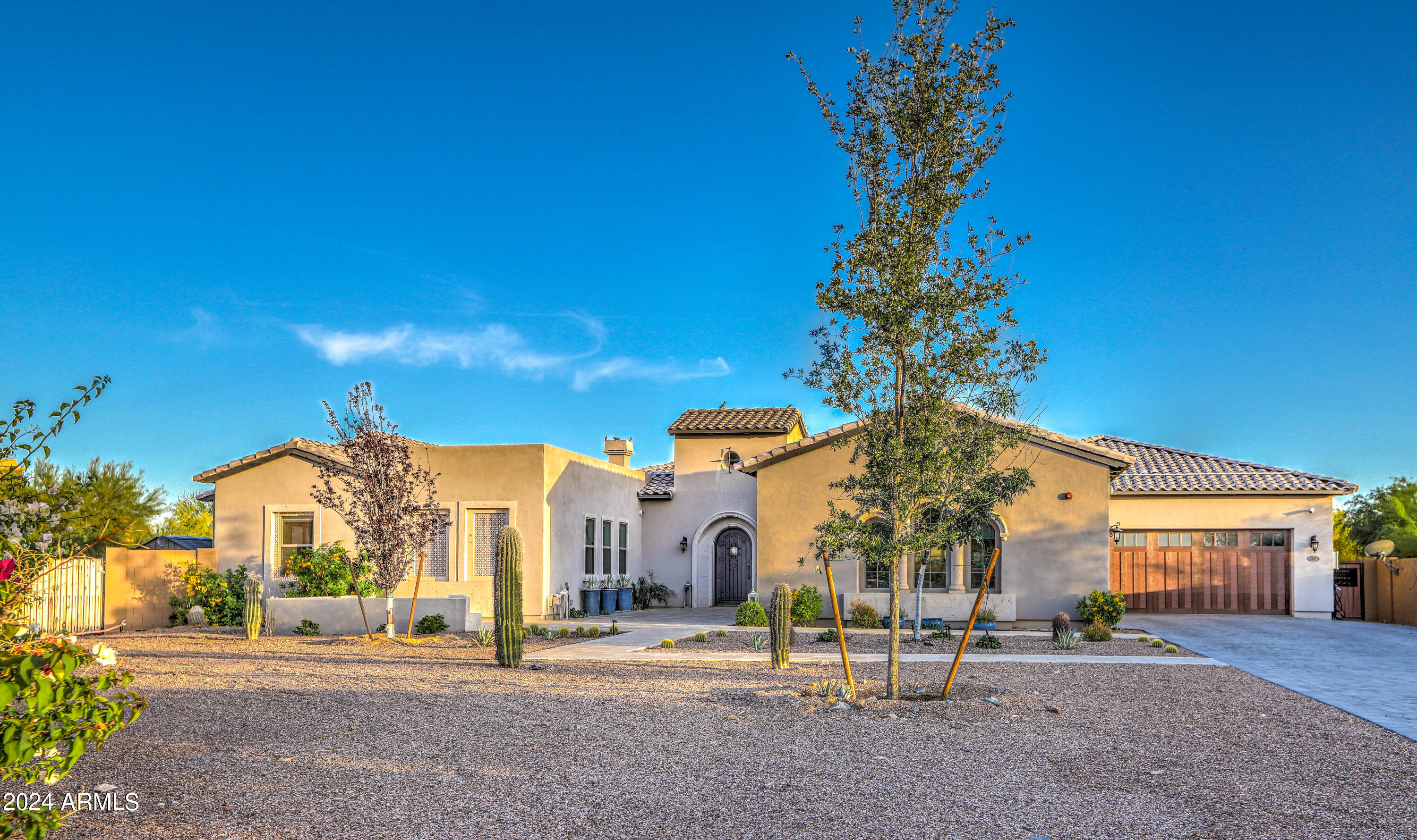 5237 E MONTGOMERY Road