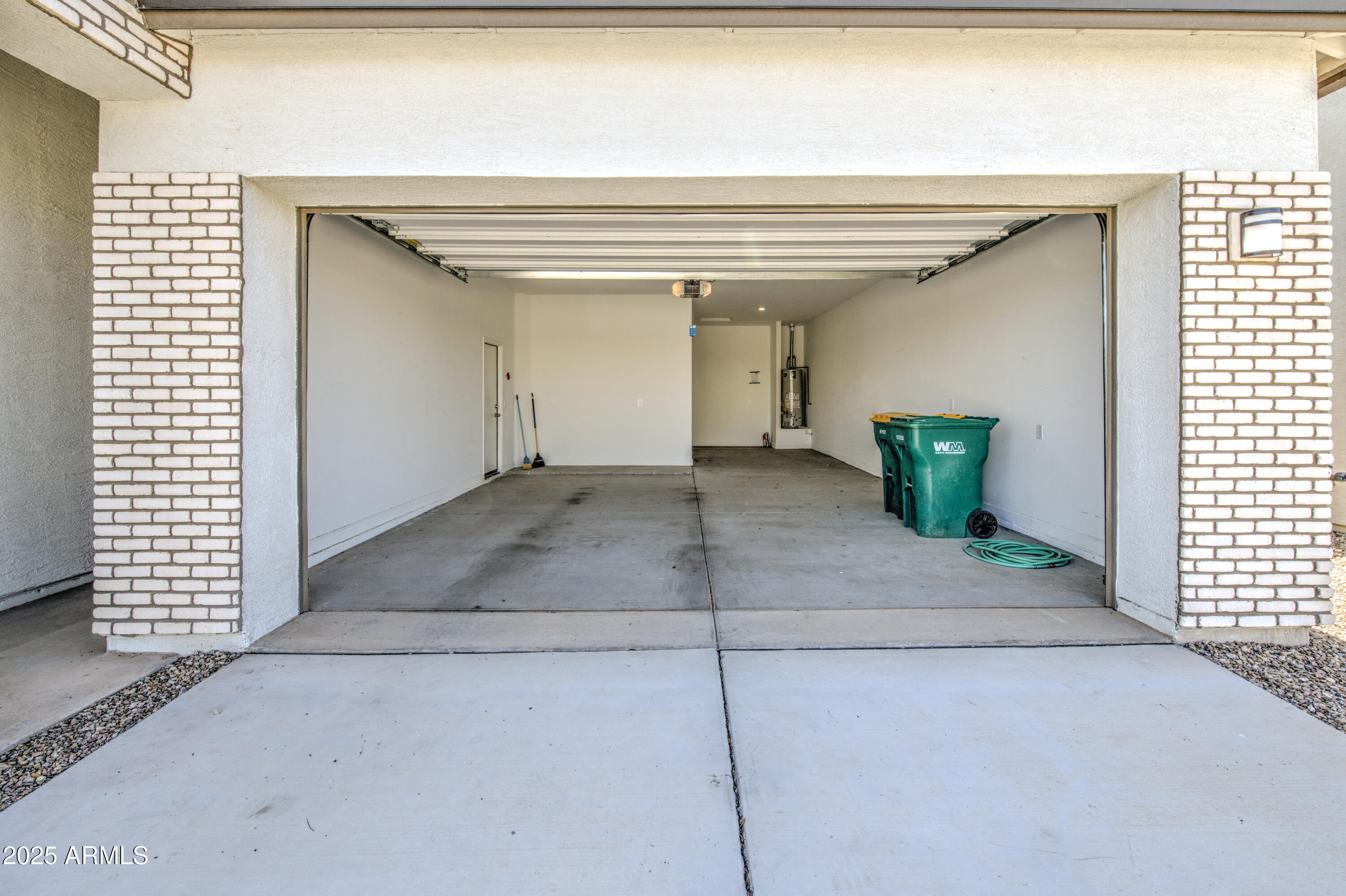 40913 W SUNLAND Drive