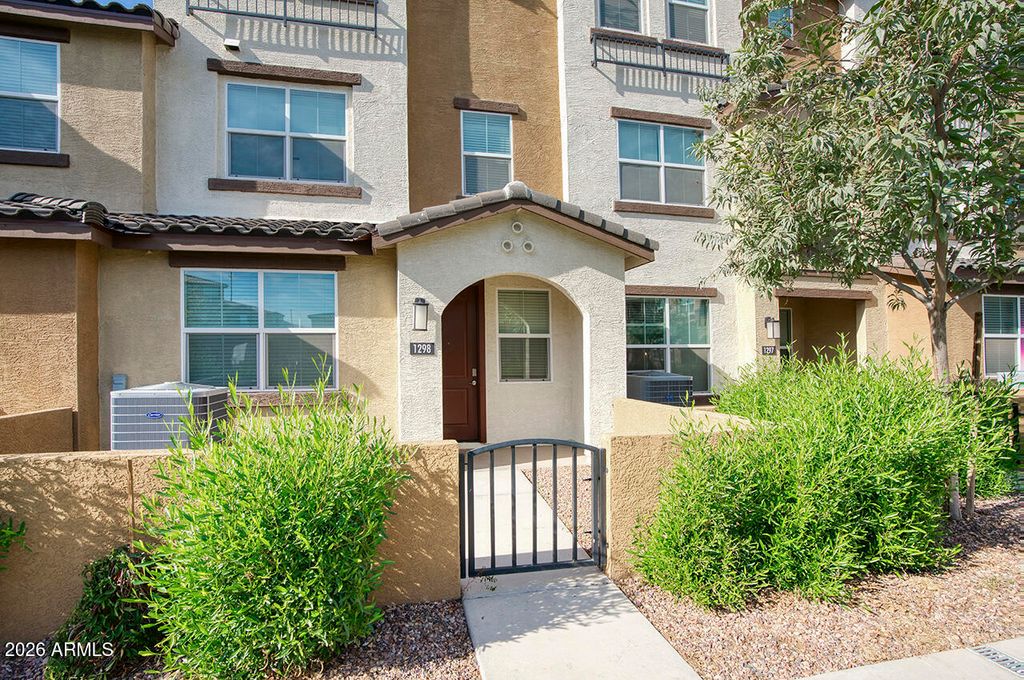 Photo of 1255 N Arizona Avenue #1298, Chandler, AZ 85225 (MLS # 6969529)