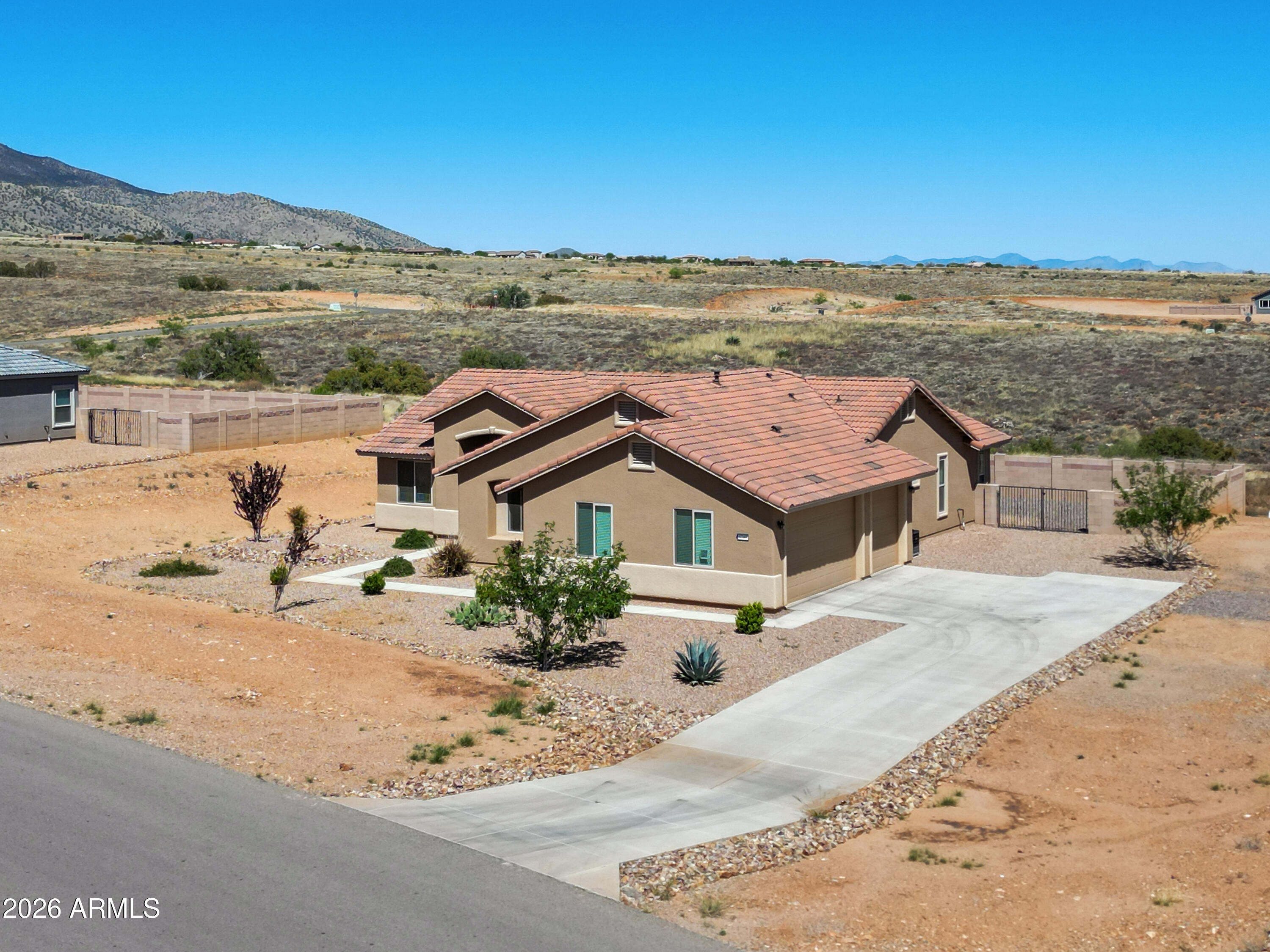 6741 E VAQUERO Circle