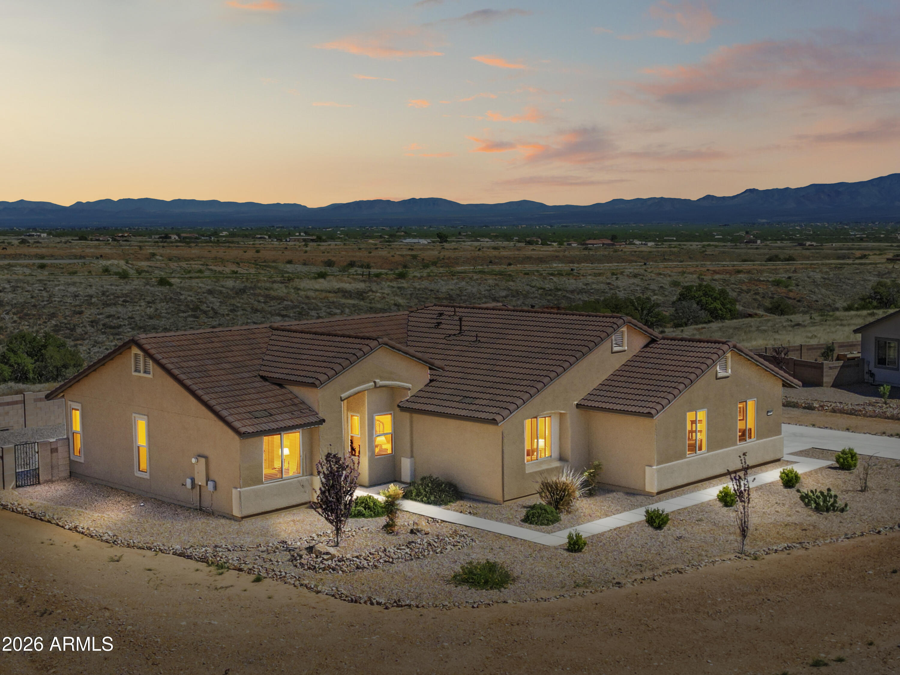 6741 E VAQUERO Circle