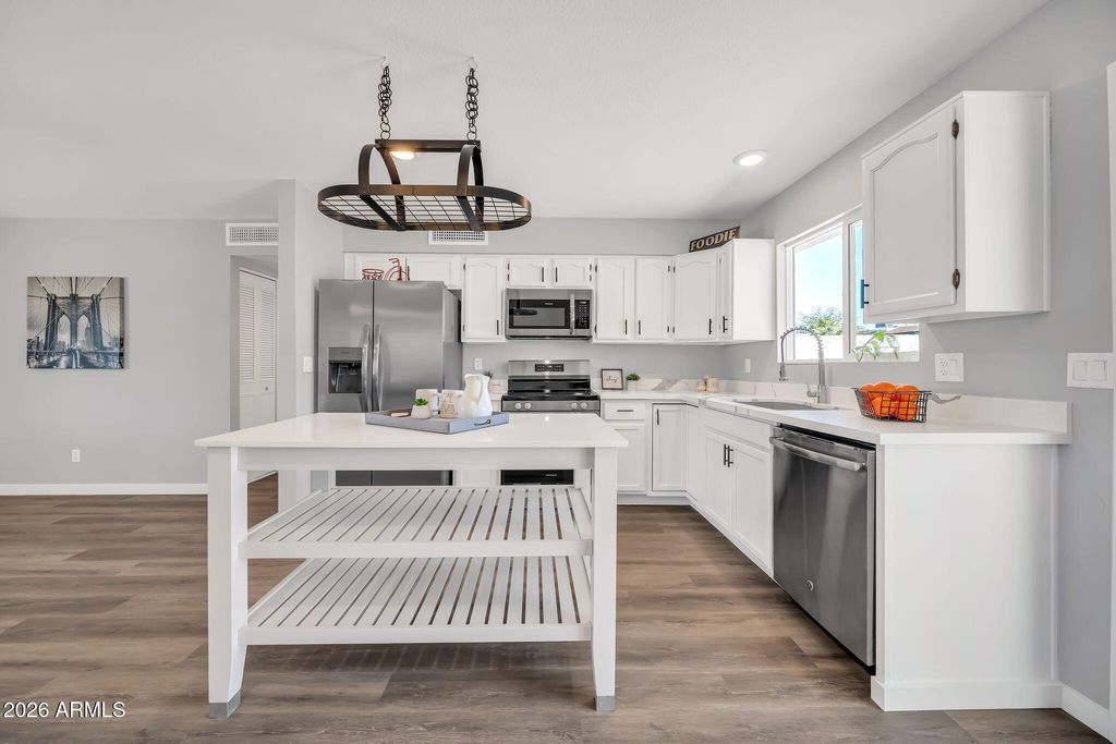 Photo of 18415 N 33rd Avenue, Phoenix, AZ 85053 (MLS # 6998192)