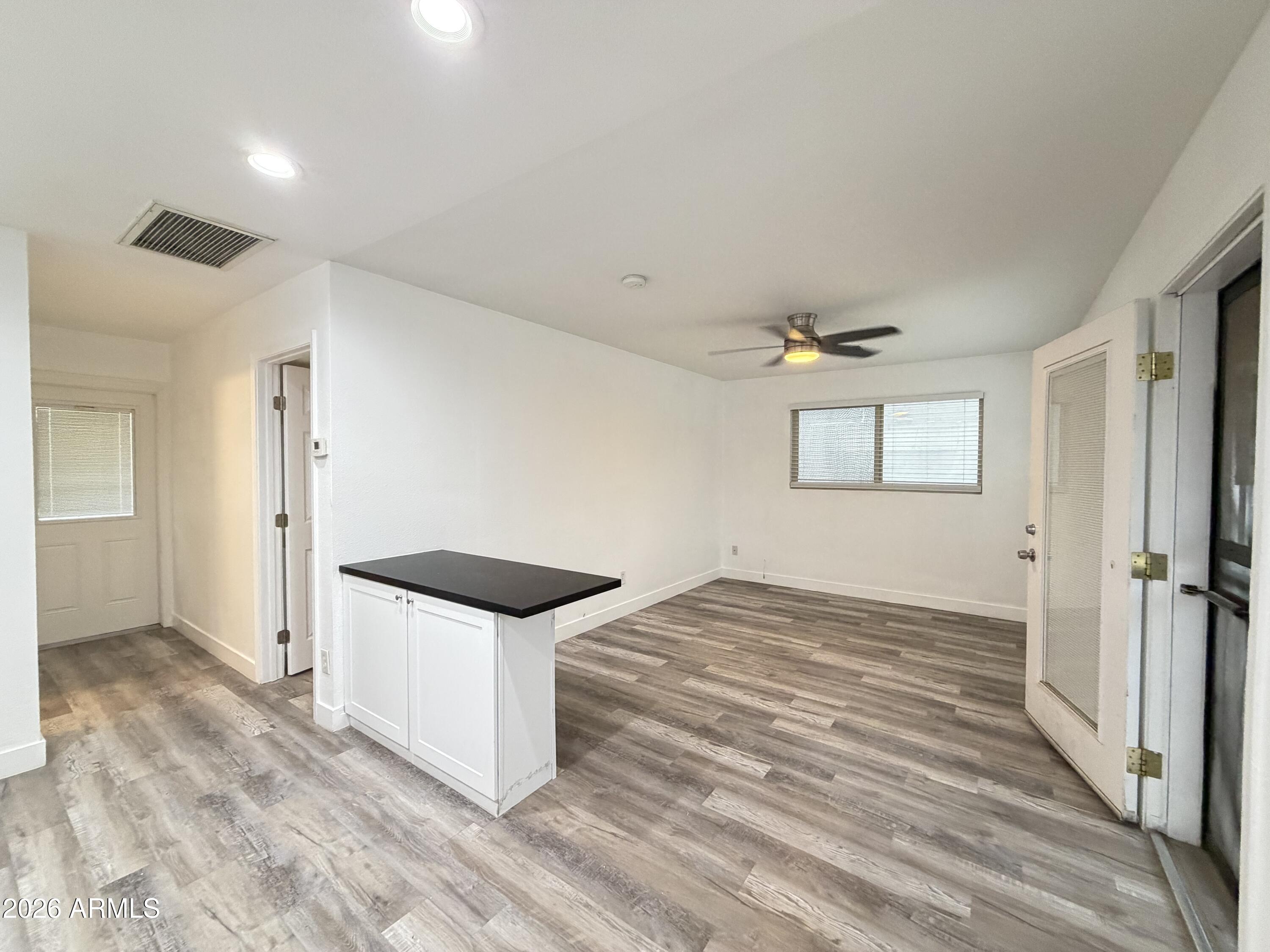 3417 E WINDSOR Avenue 2