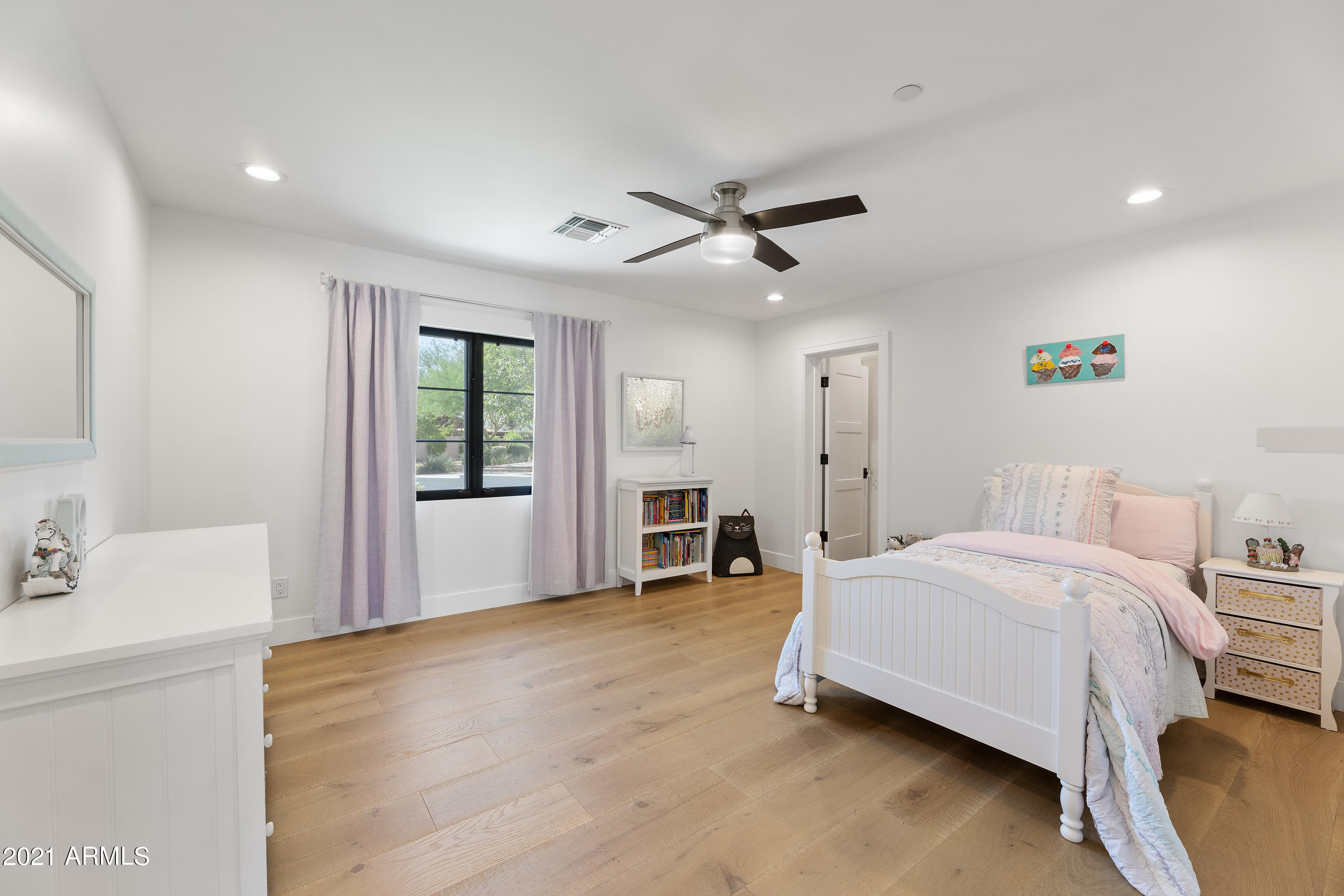 OAKHURST - Residential