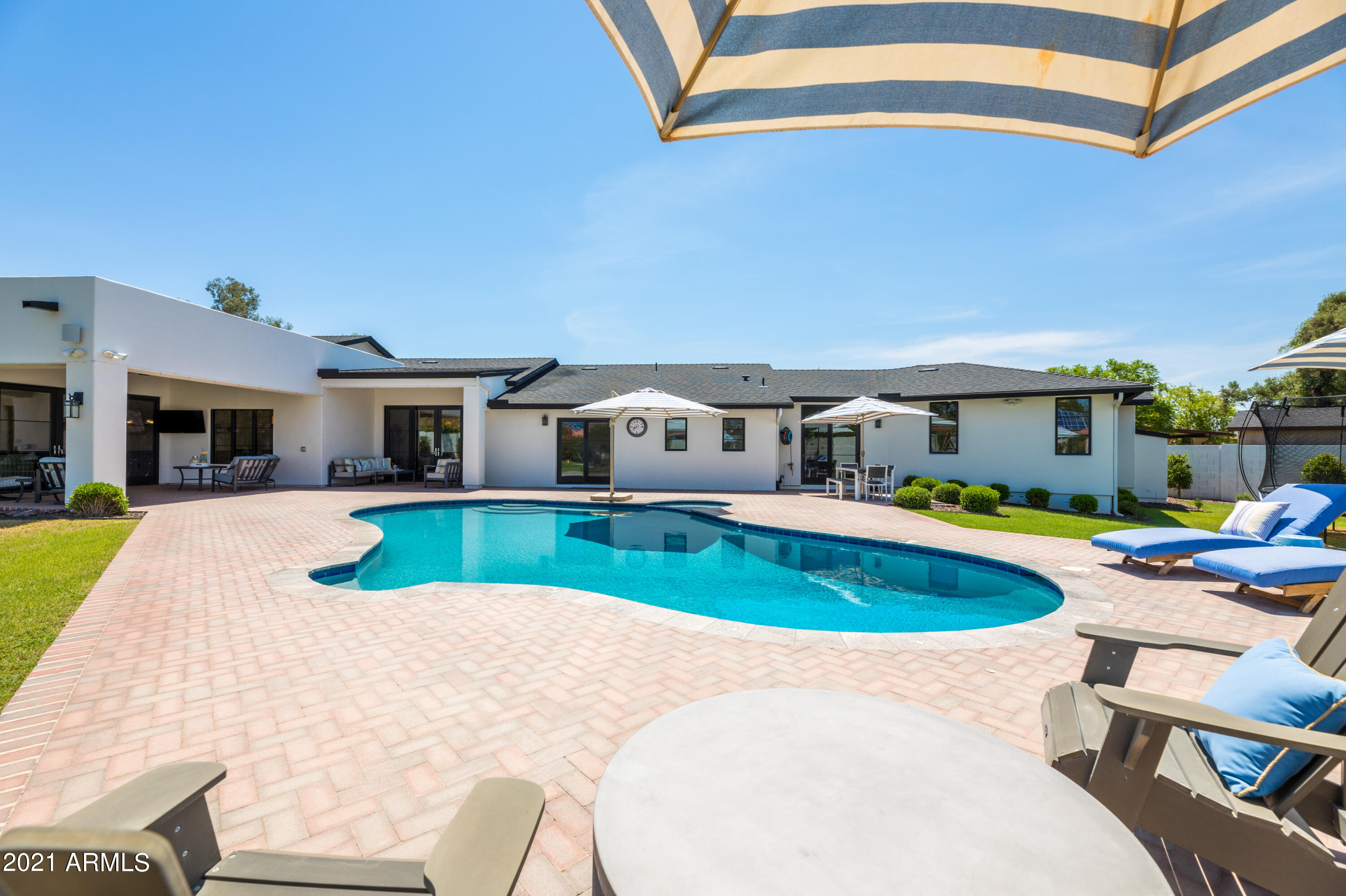 OAKHURST - Residential