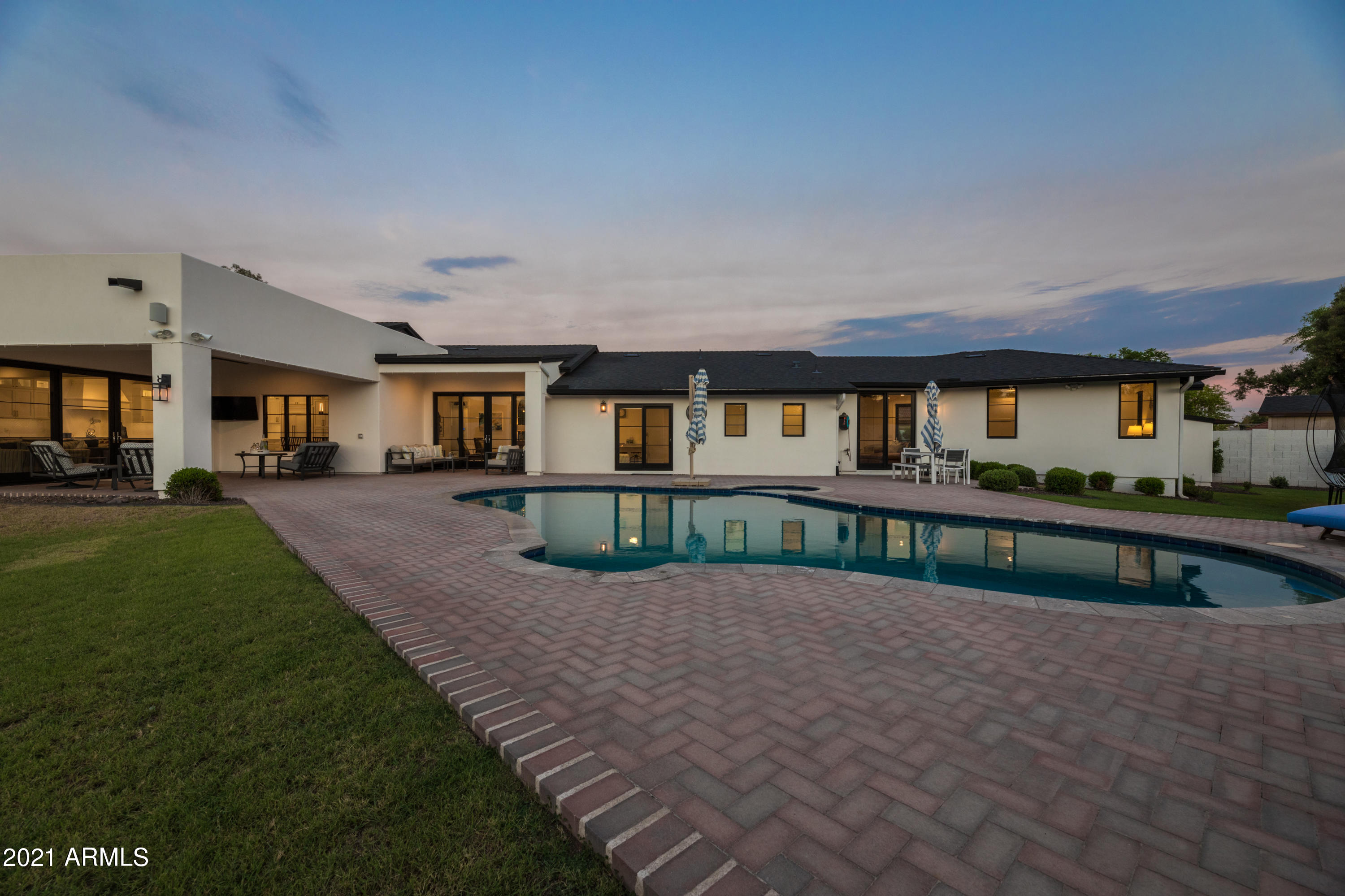 OAKHURST - Residential