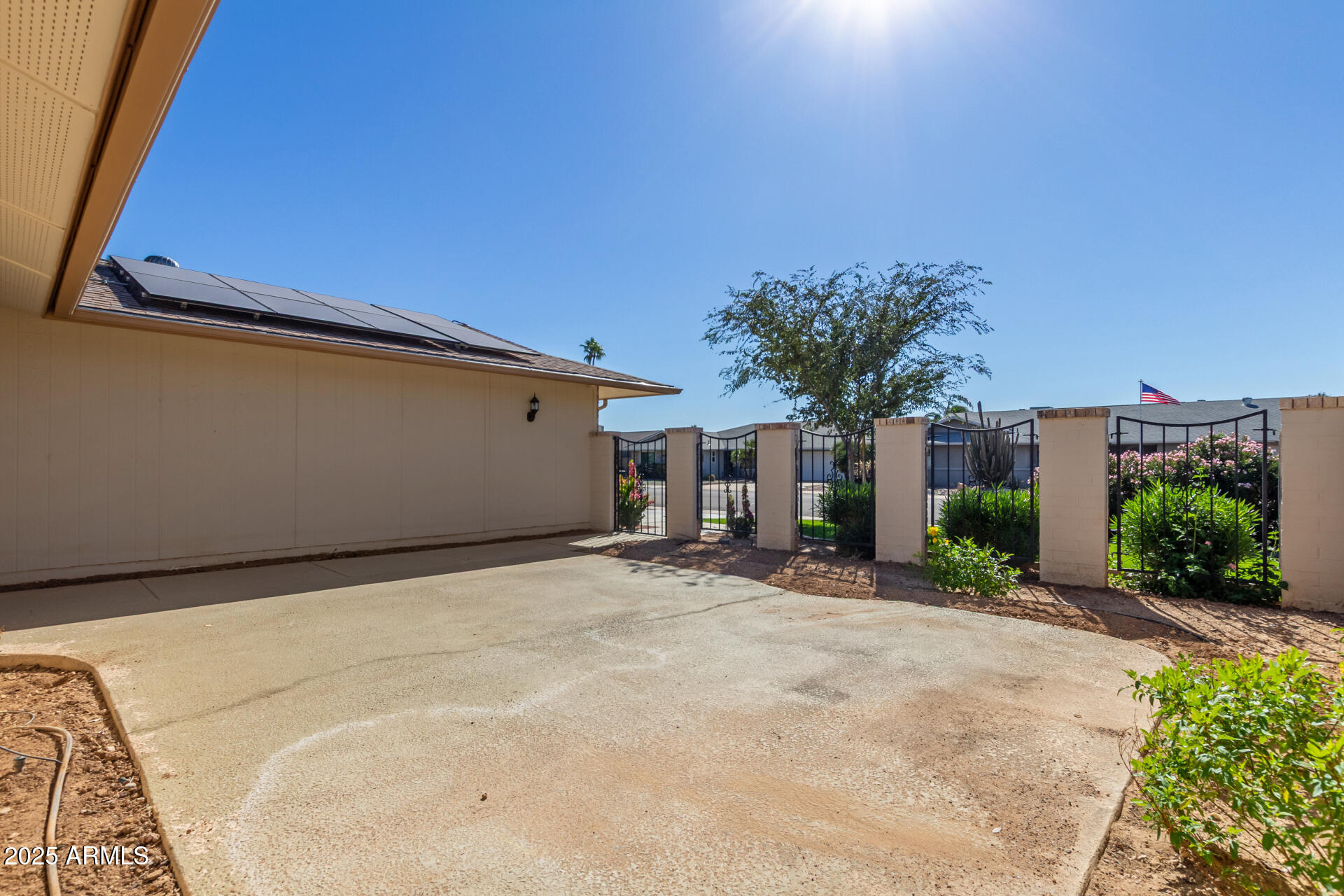 12526 W PARKWOOD Drive