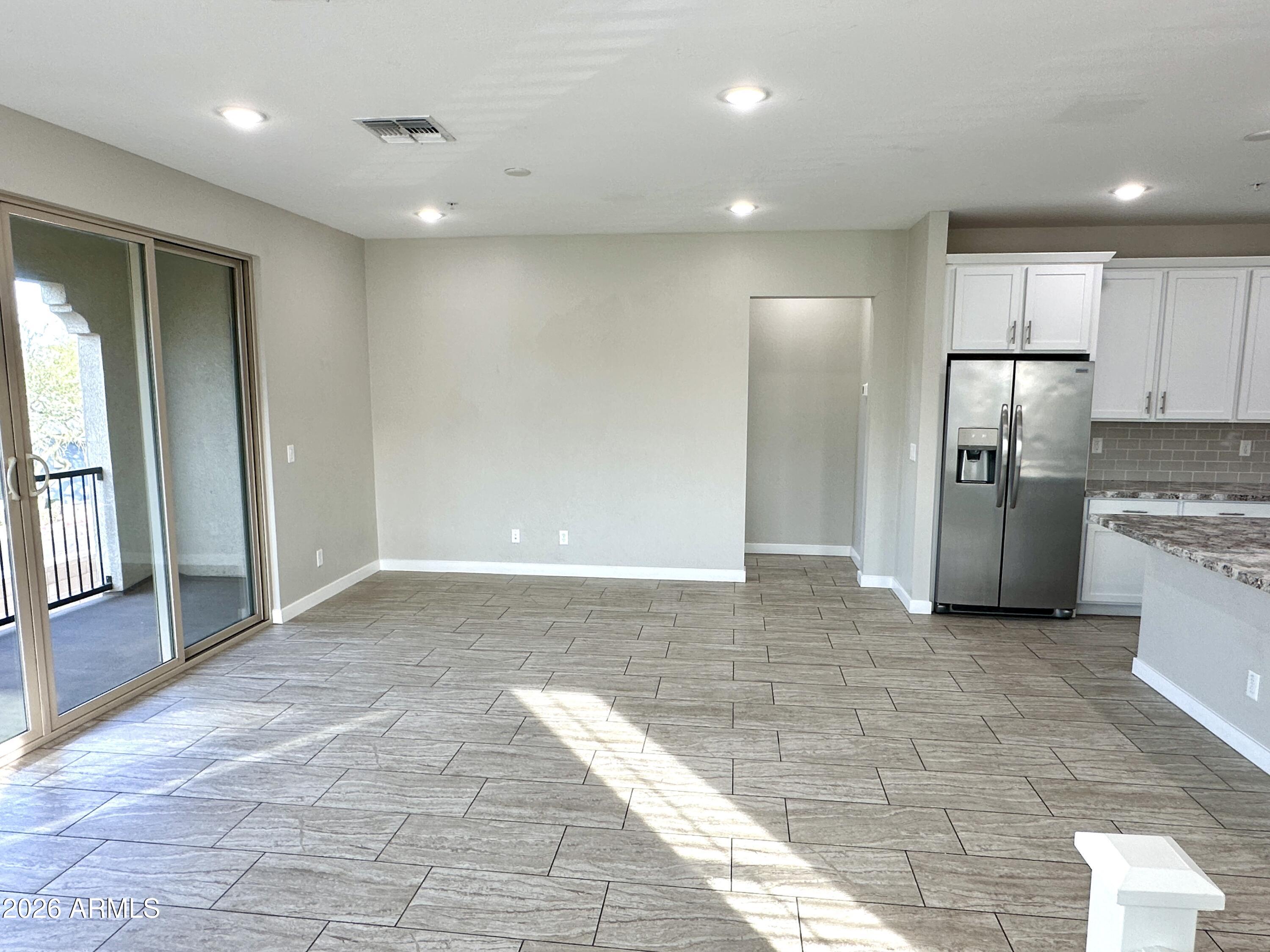 155 N LAKEVIEW Boulevard 243