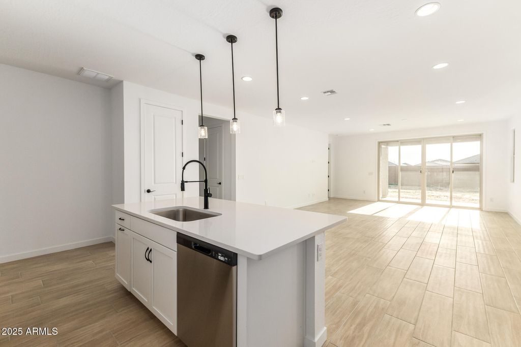 Photo of 18621 E Helian Drive, Gold Canyon, AZ 85118 (MLS # 6936550)