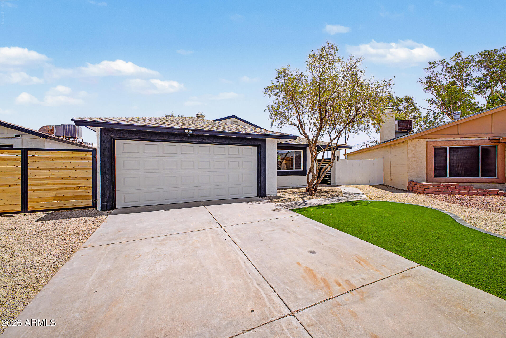 851 N 87TH Place