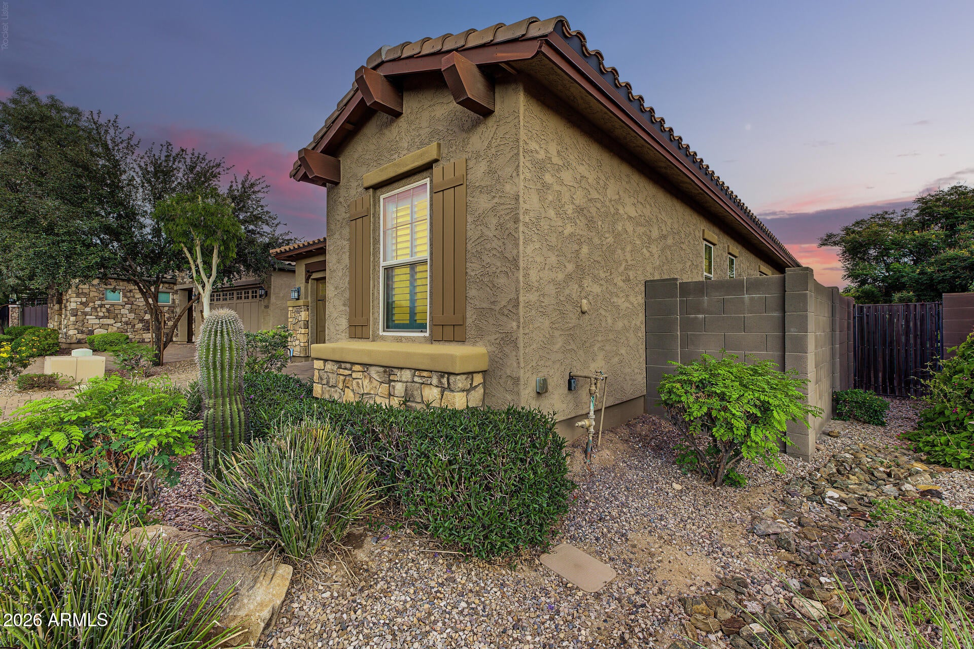 4641 E Walter Way