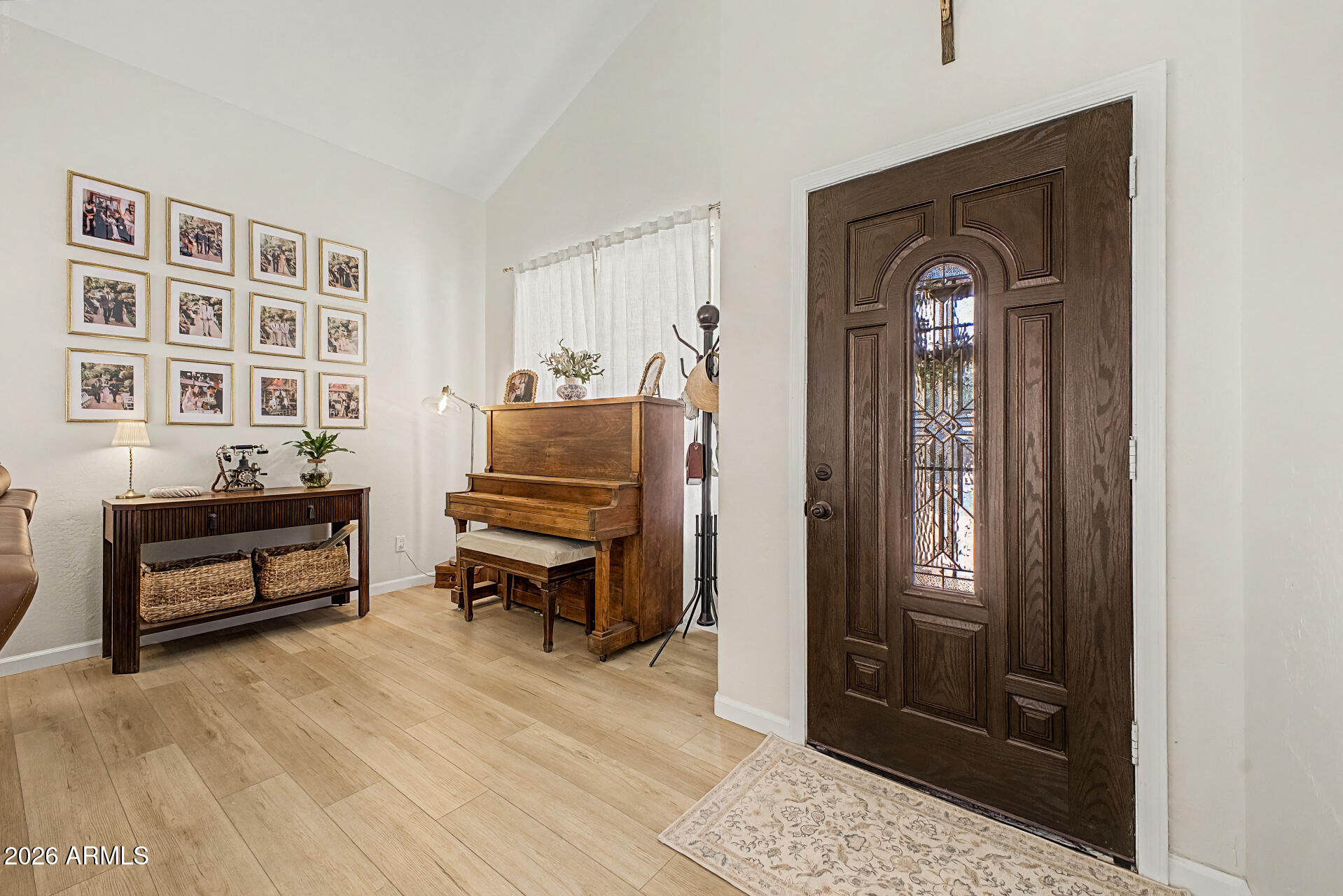 9356 W PIONEER Street