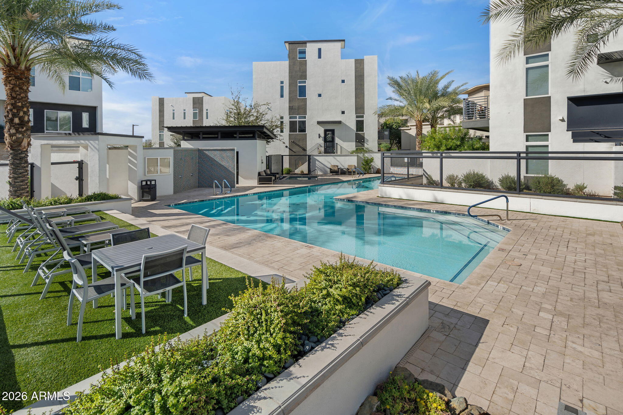 1717 E MORTEN Avenue 51