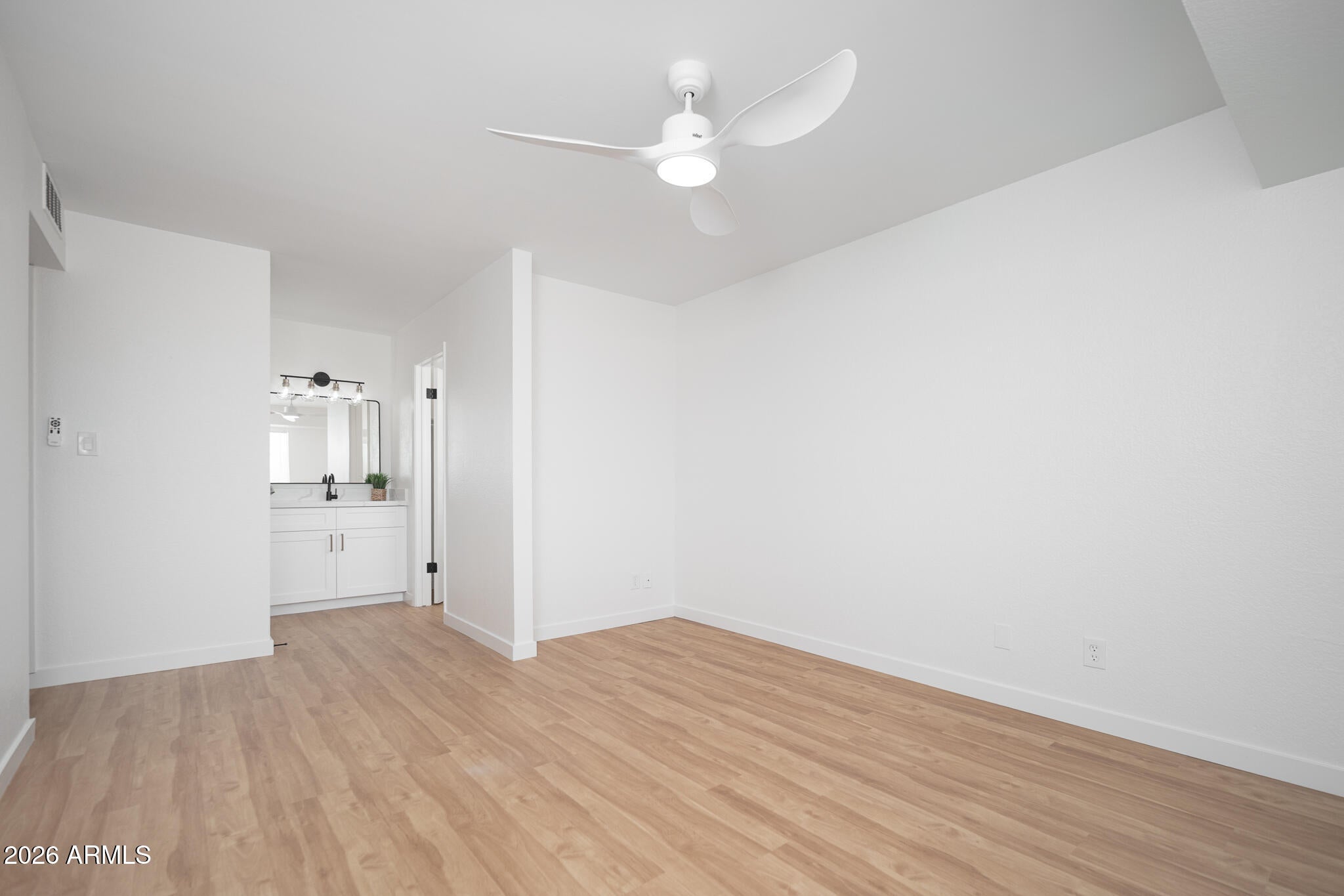 2121 S PENNINGTON Street 22