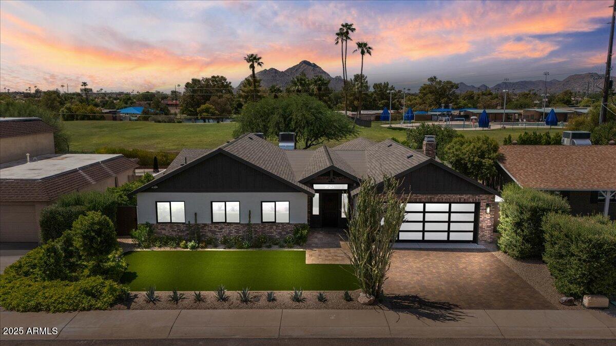 5326 N 81st Place