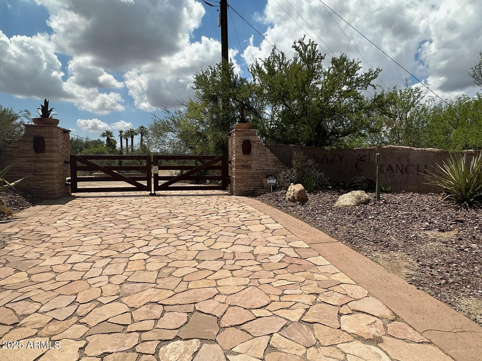 Lazy RC Ranch, Historic Brill Ranch on the Hassayampa River, Bordering the Nature Conservancy - Residential