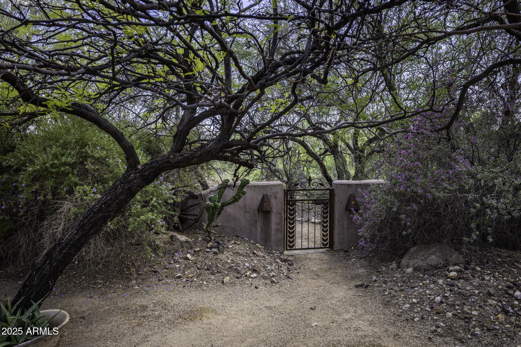 Lazy RC Ranch, Historic Brill Ranch on the Hassayampa River, Bordering the Nature Conservancy - Residential