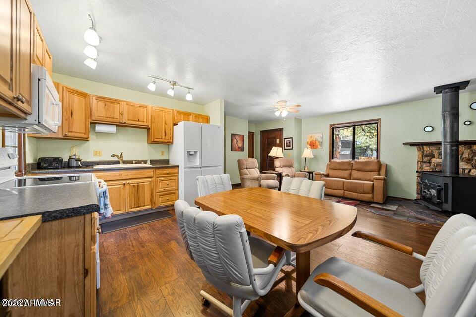 PINETOP COUNTRY CLUB MOBILE HOMES UNIT 1 - Residential