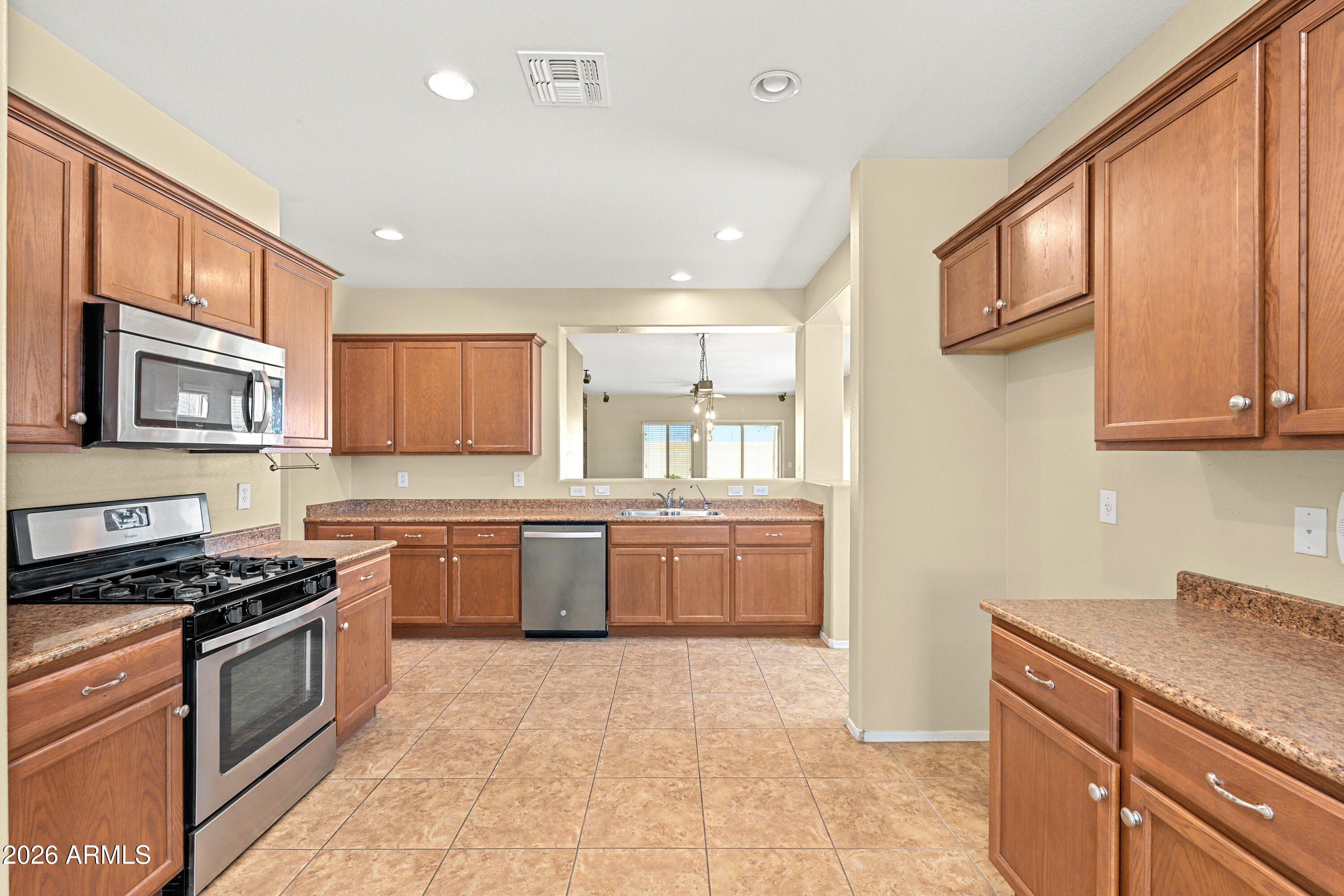 19128 W WOODLANDS Avenue